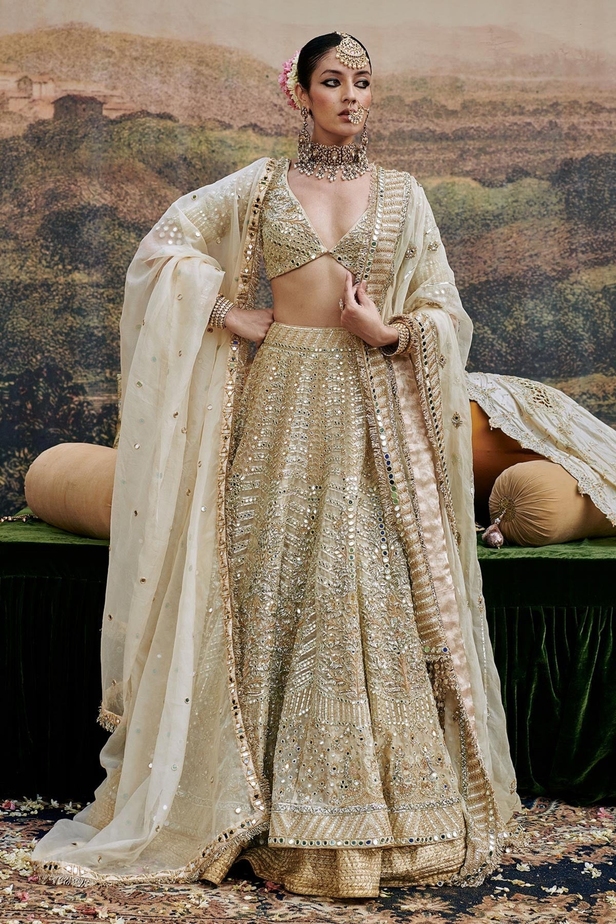 Shvet Afsana Lehenga Set