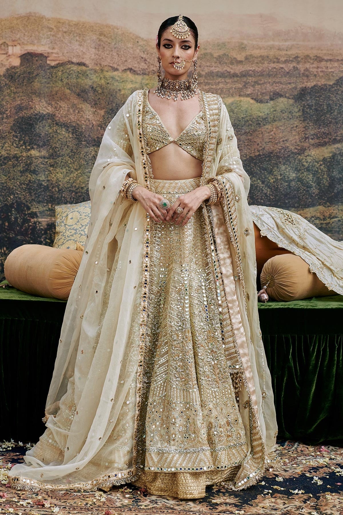 Shvet Afsana Lehenga Set