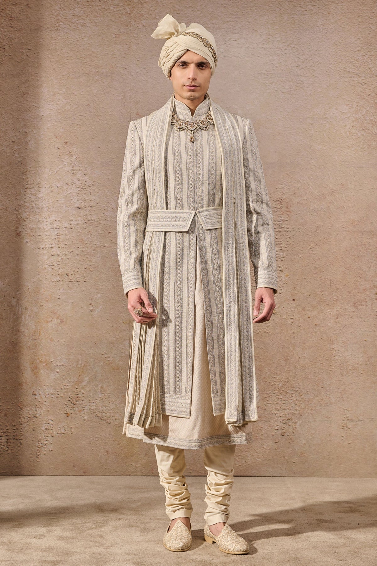 Classic Tissue Gemoteric Sherwani