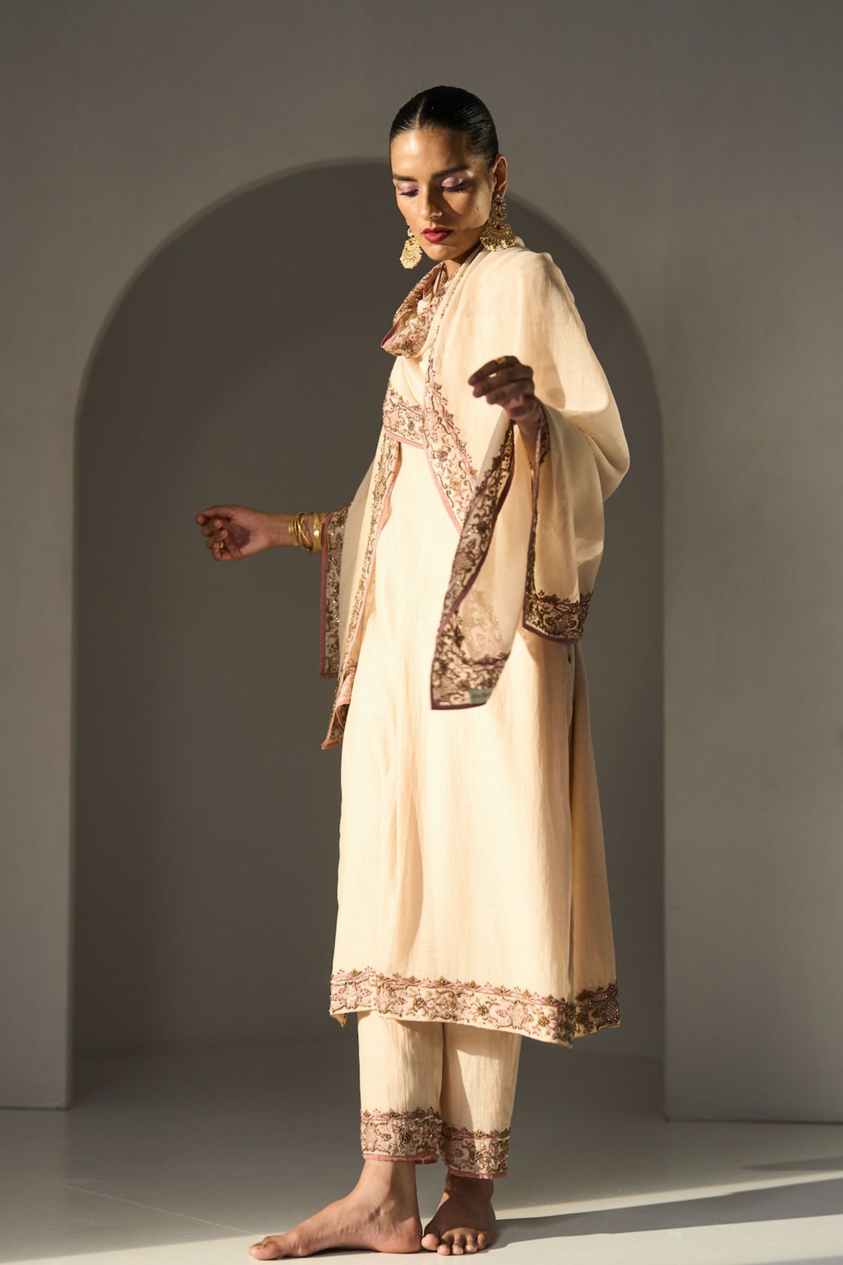 Cream Pavit Kurta