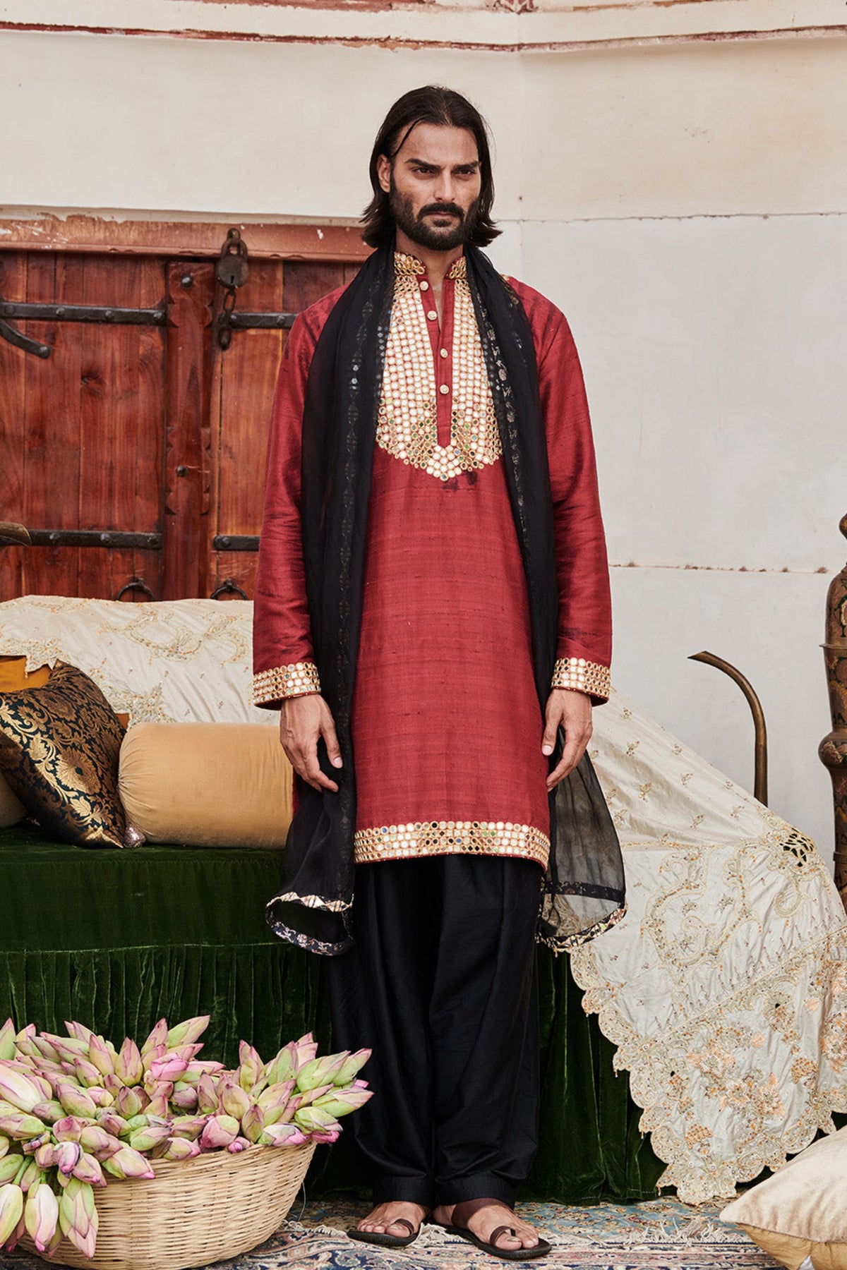 Naqsh Kurta Set