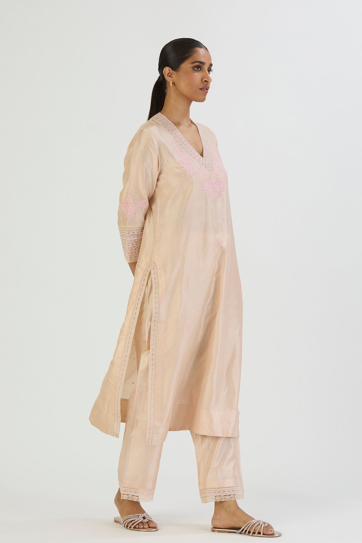 Oats Pallavi Kurta and Pant