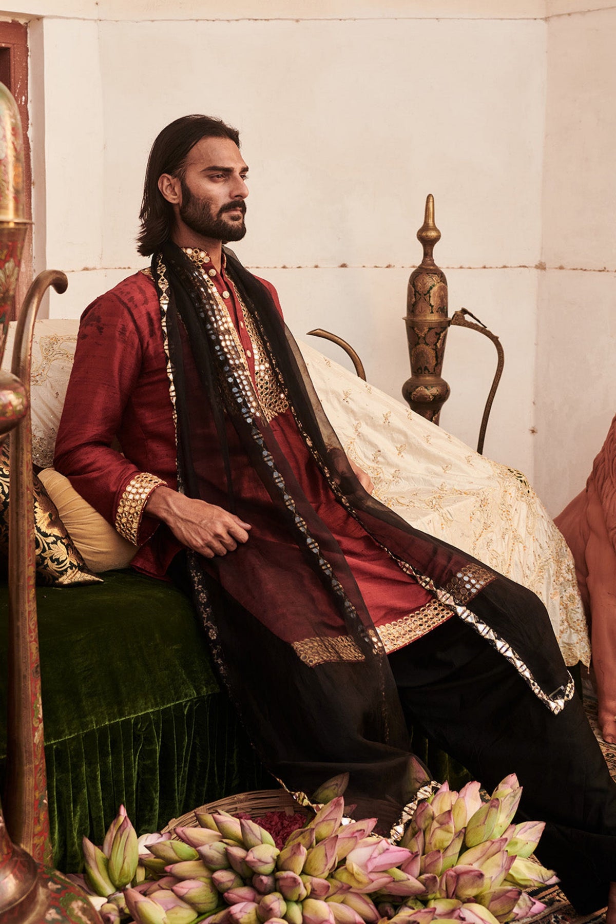 Naqsh Kurta Set