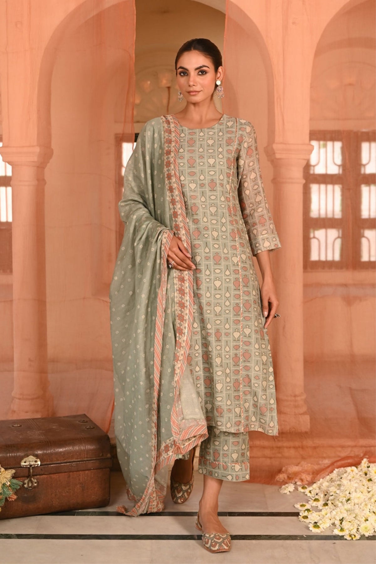 Neel Kamal Kurta Set