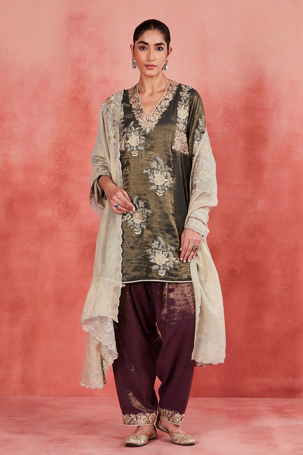 Aamina  Kurta Set