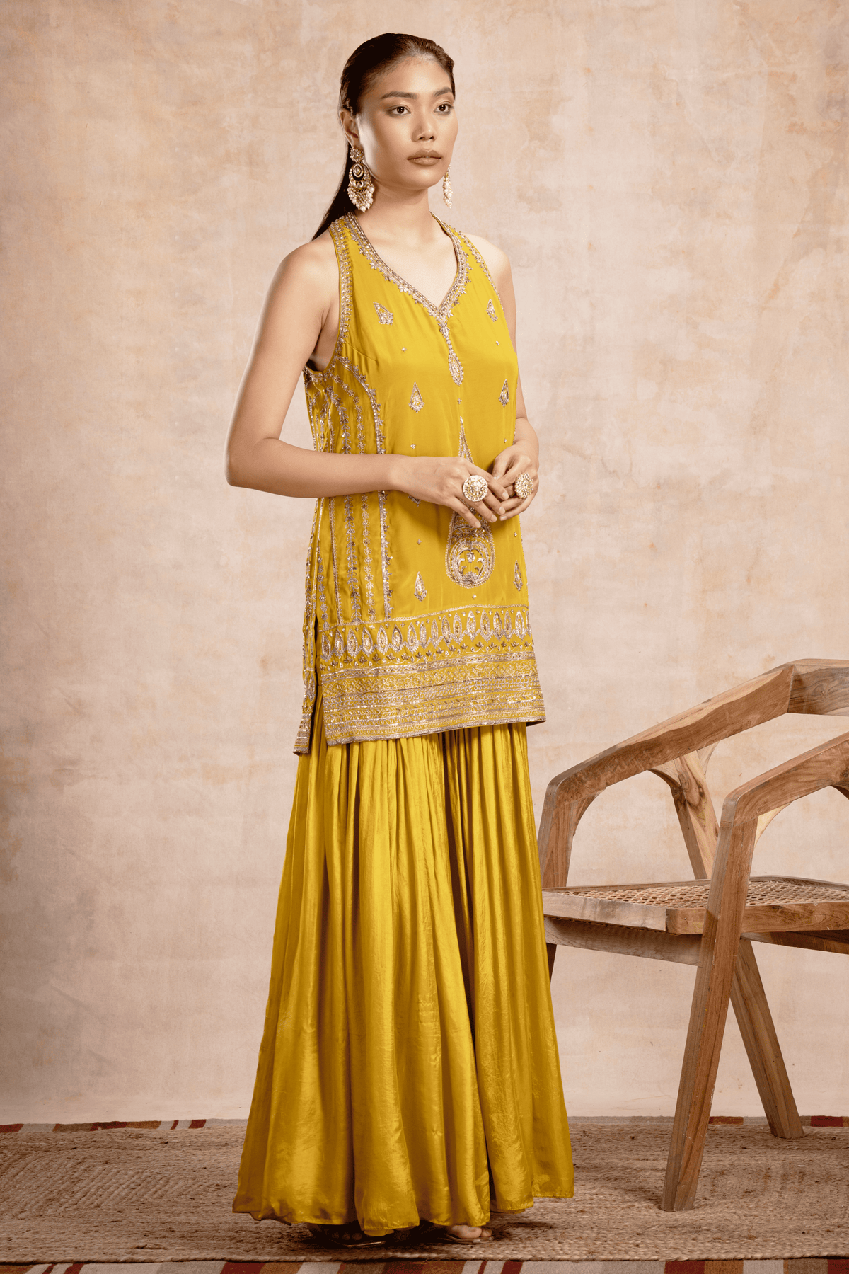 Zeba Halter Kurta Set Sunehra