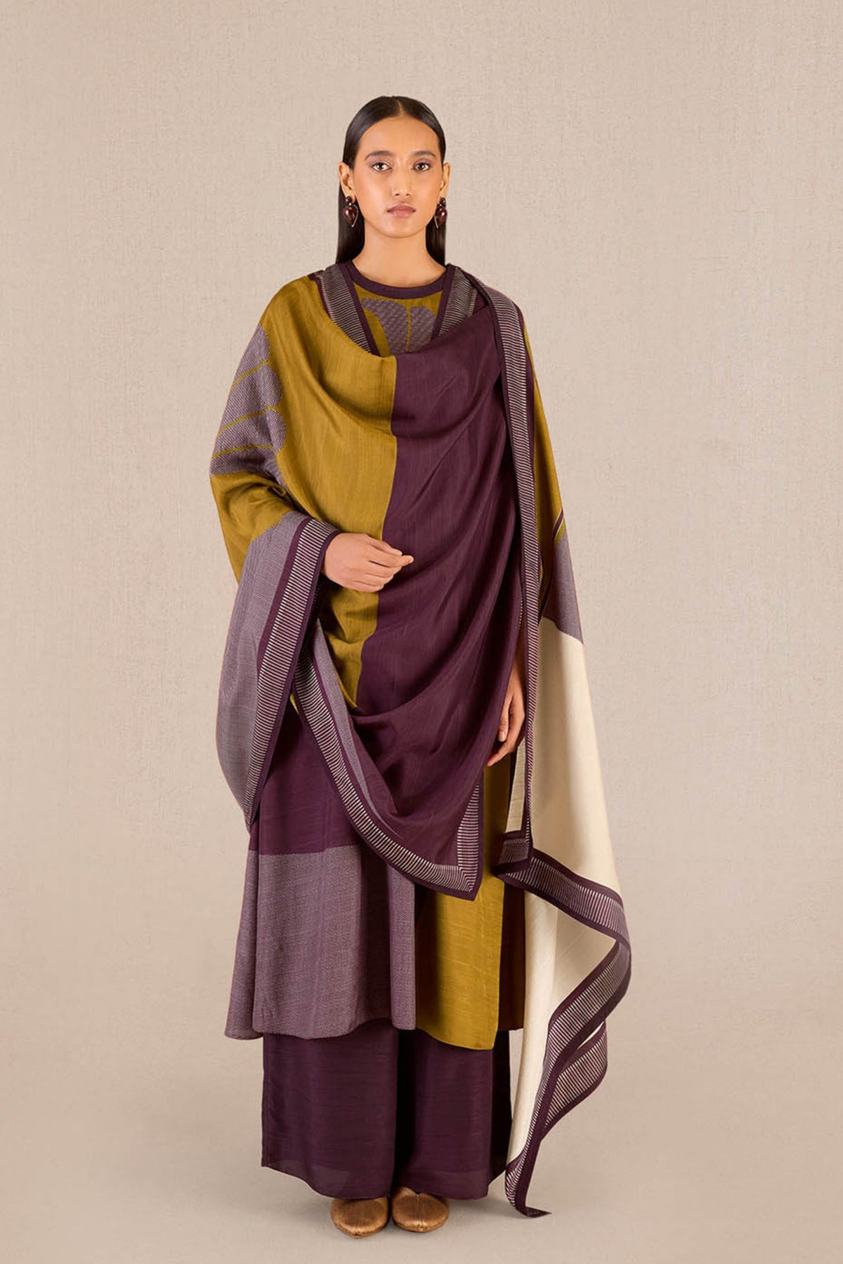 Sahira Kurta Set In Camel