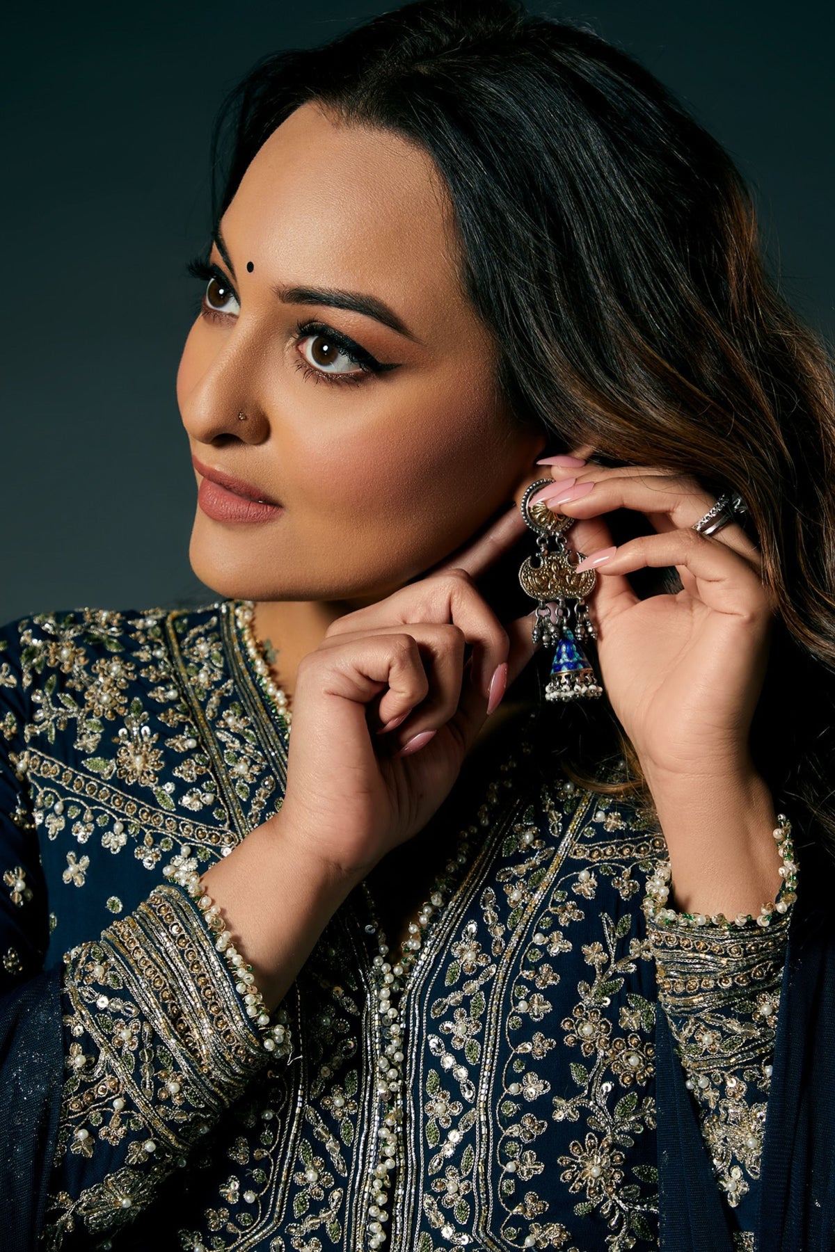 Sonakshi Sinha in Ridhi Mehra