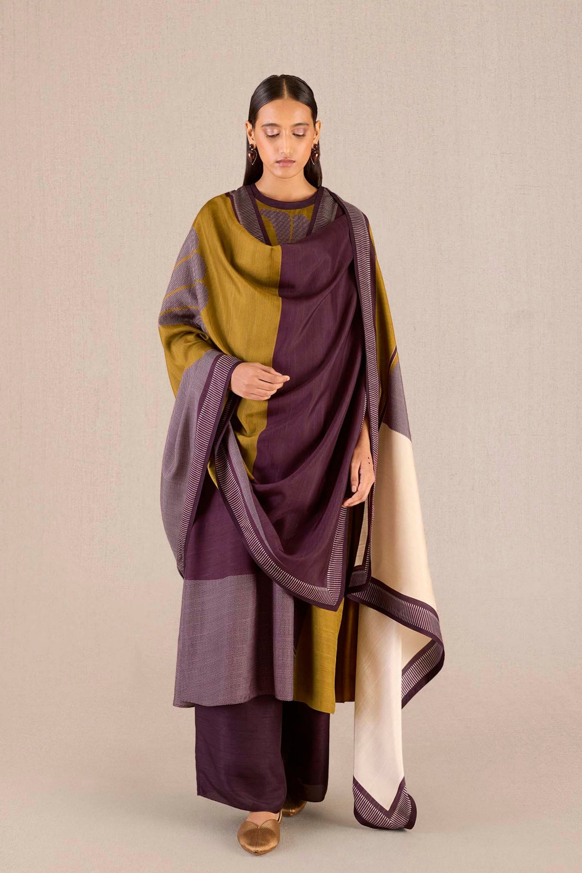 Sahira Kurta Set In Camel