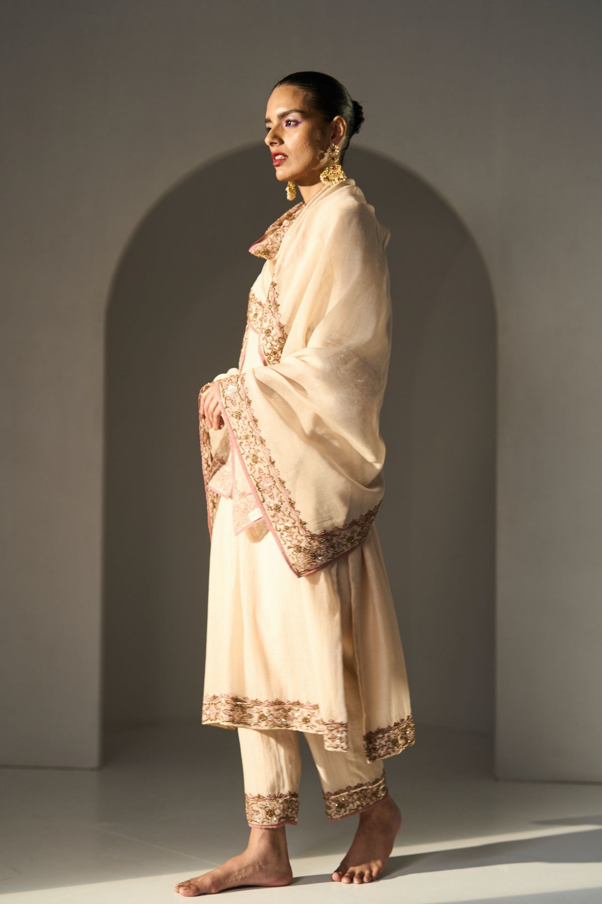 Cream Pavit Kurta