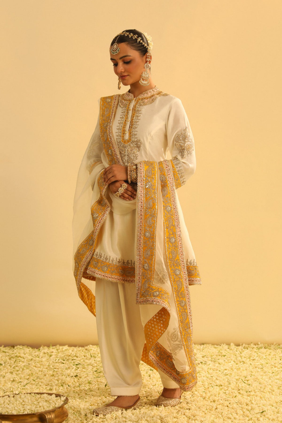 Amani Daisy Ivory Kurta Set