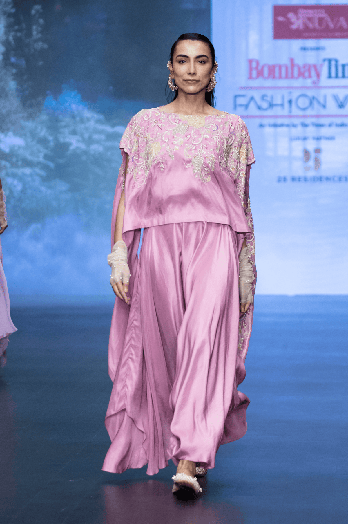 Mauve Pink Off Shoulder Kaftan Set