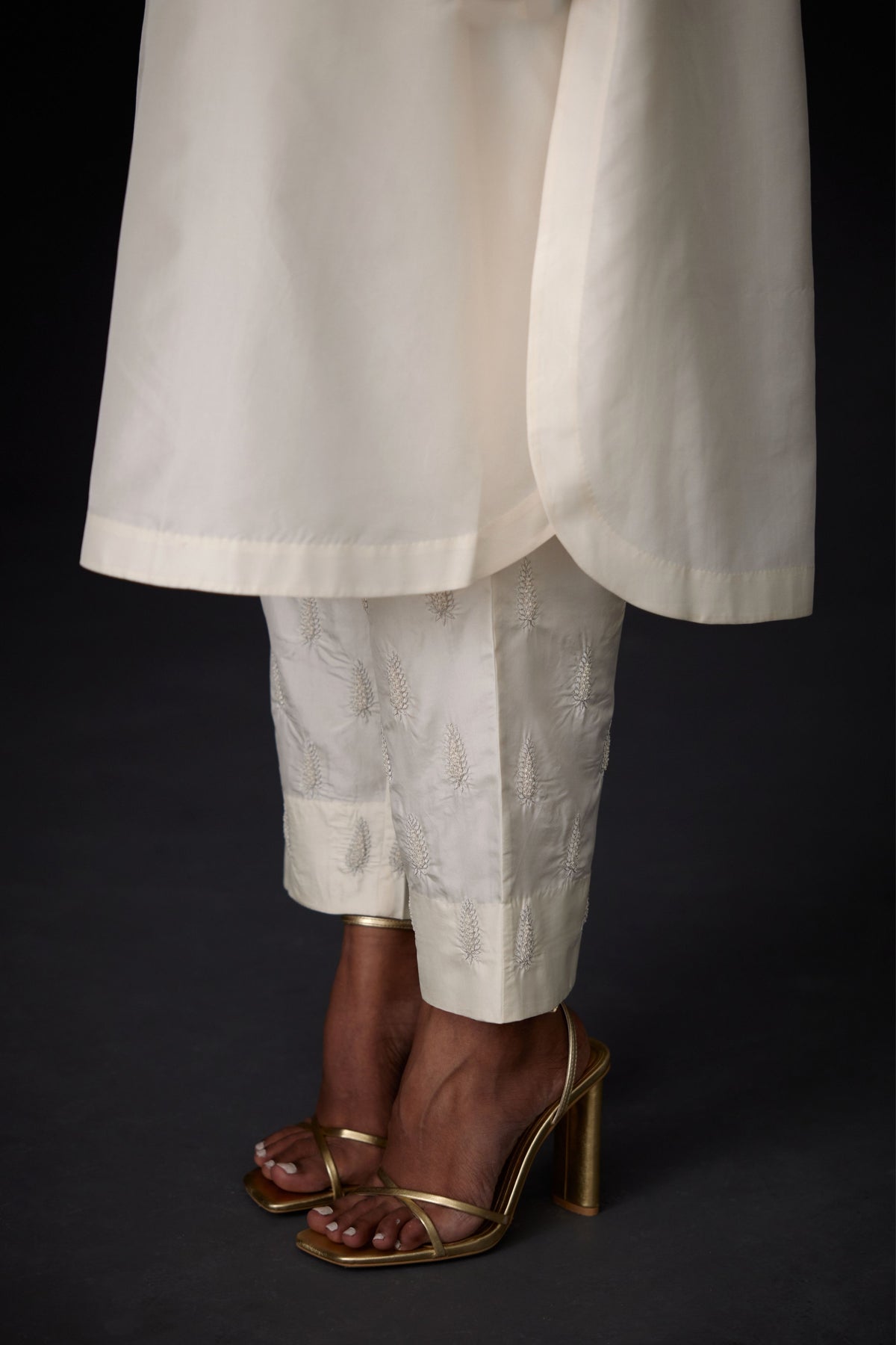 Ivory Embroidered Tunic &amp; Trouser Set