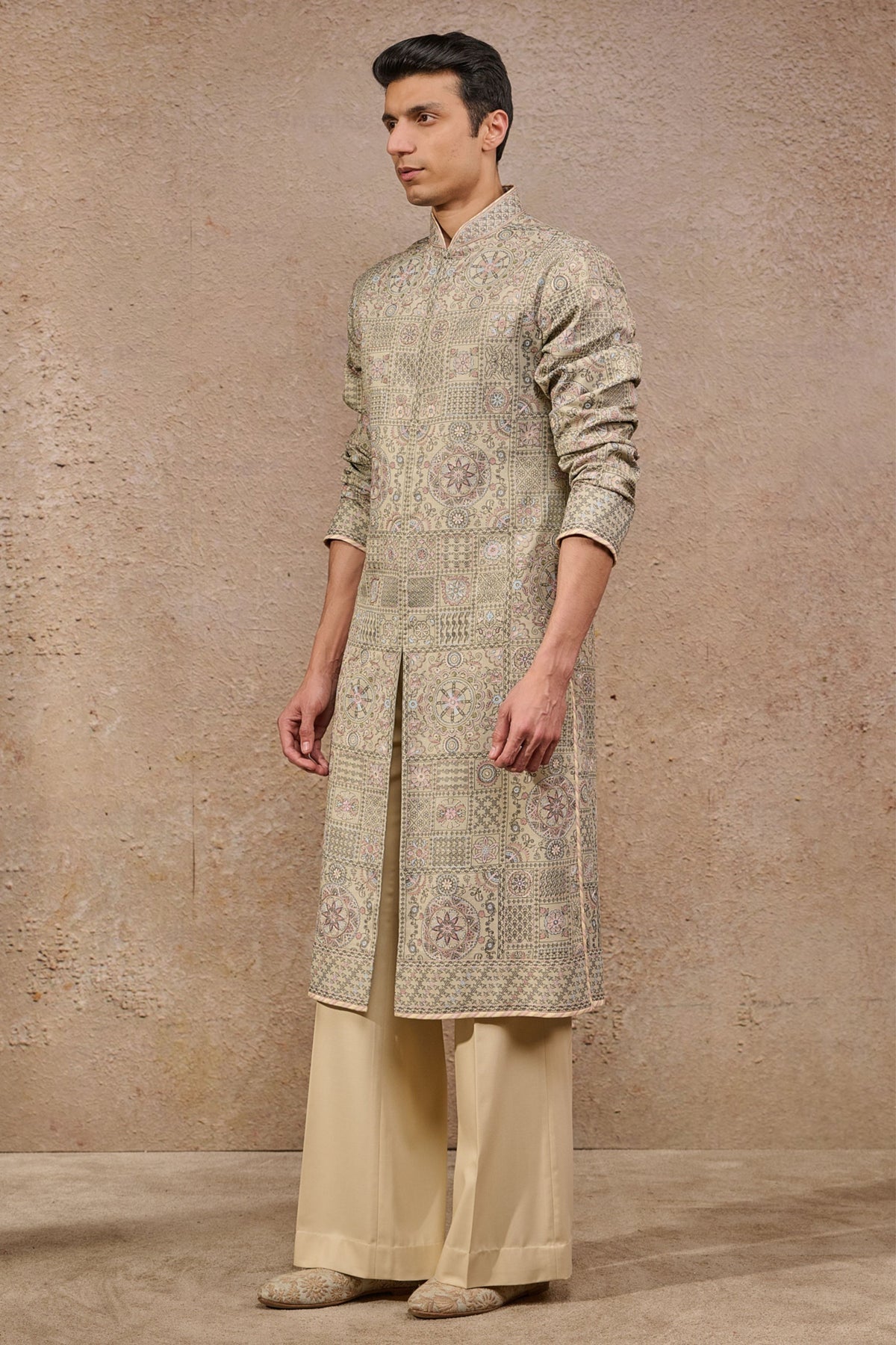 Resham Embroidered Classic Kurta