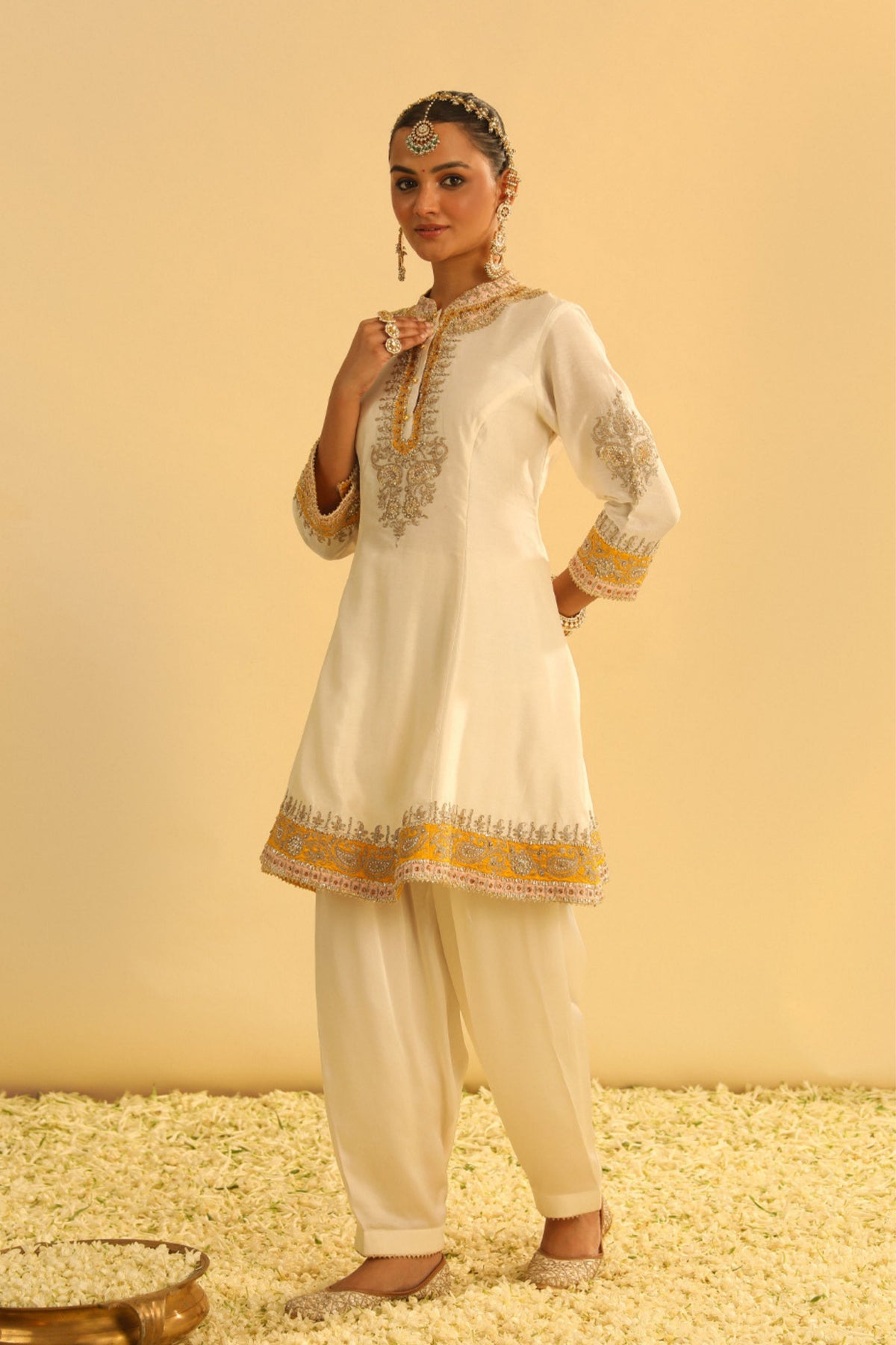 Amani Daisy Ivory Kurta Set