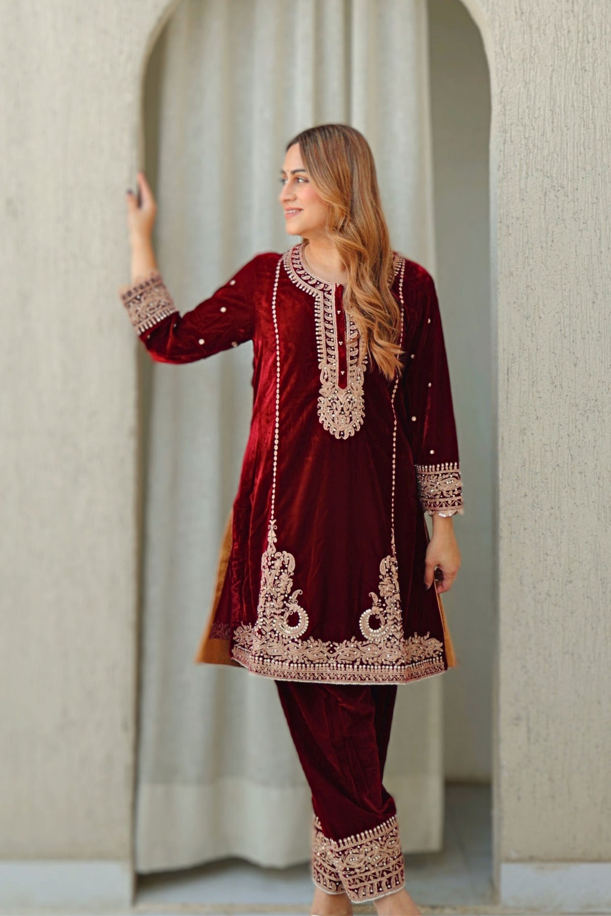 Ayat Short Maroon Kurta Set