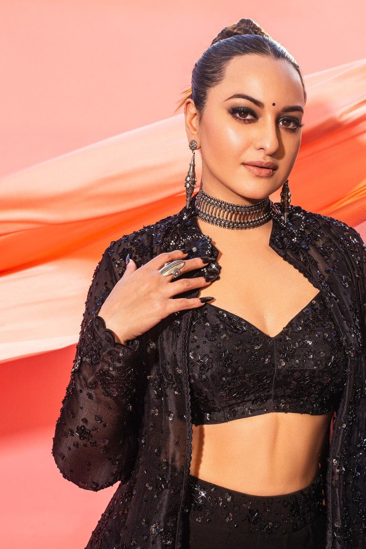 Sonakshi Sinha in Nachiket Barve