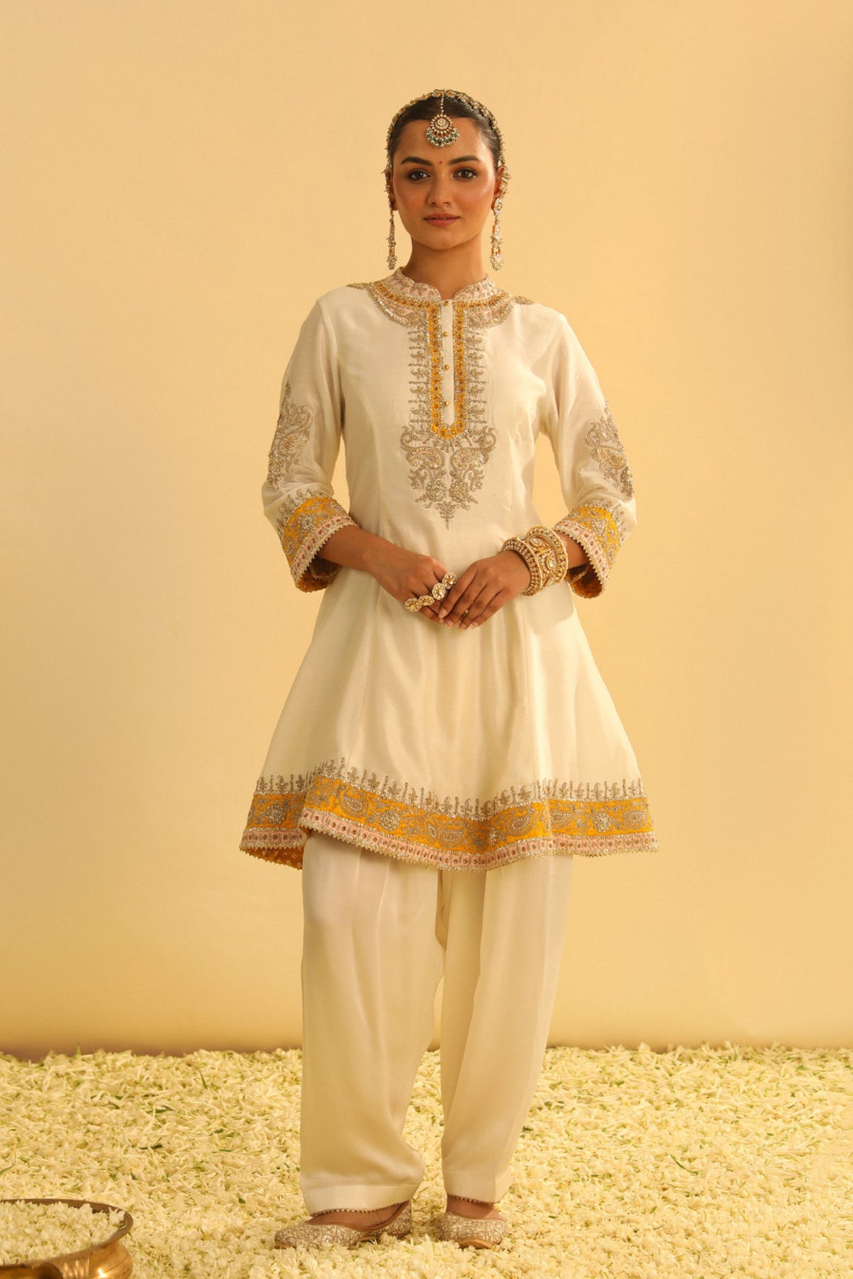 Amani Daisy Ivory Kurta Set