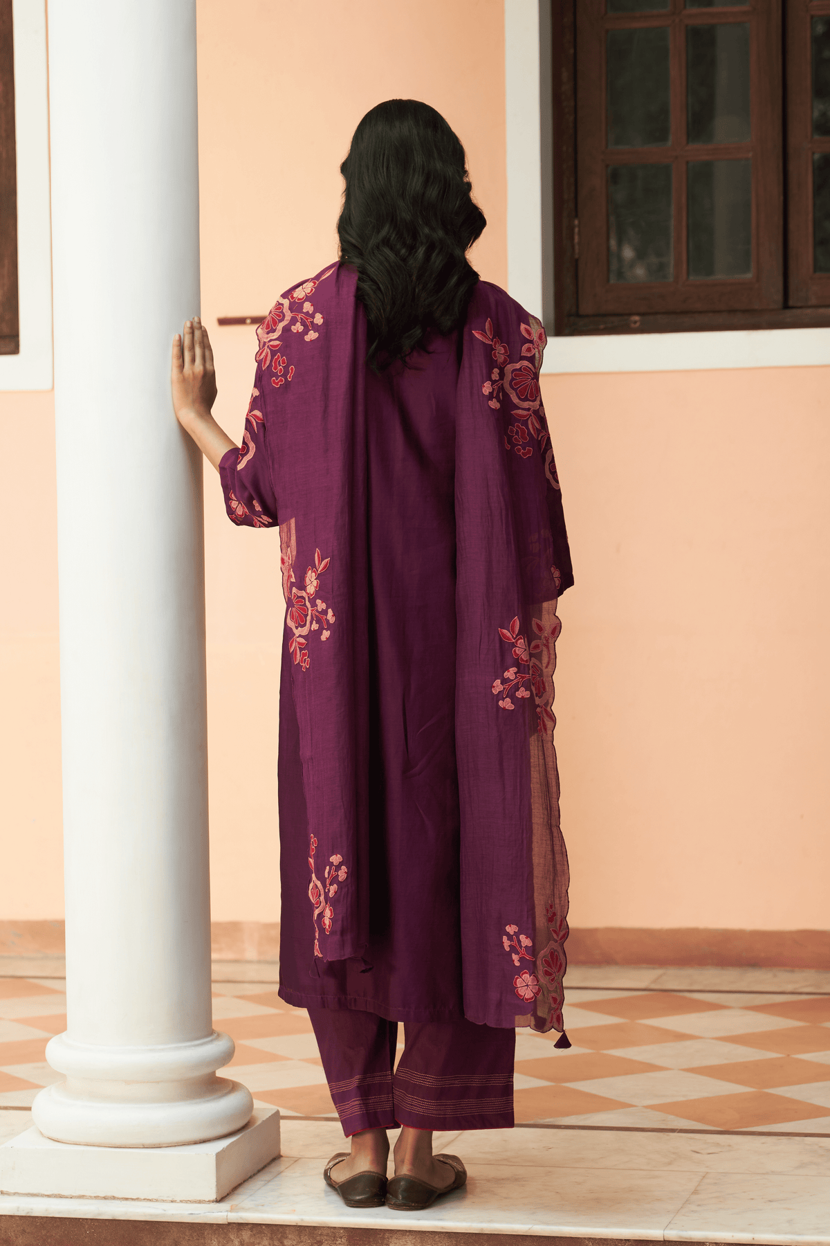 Amethyst Floral Embroidered Kurta Set