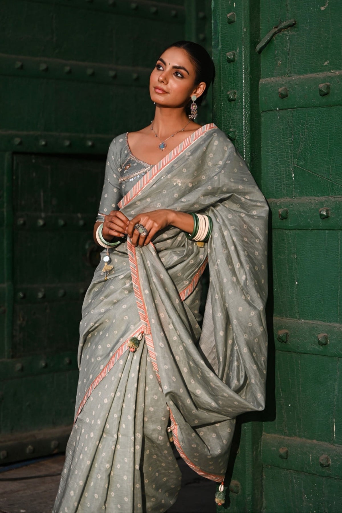 Sunehri Saree