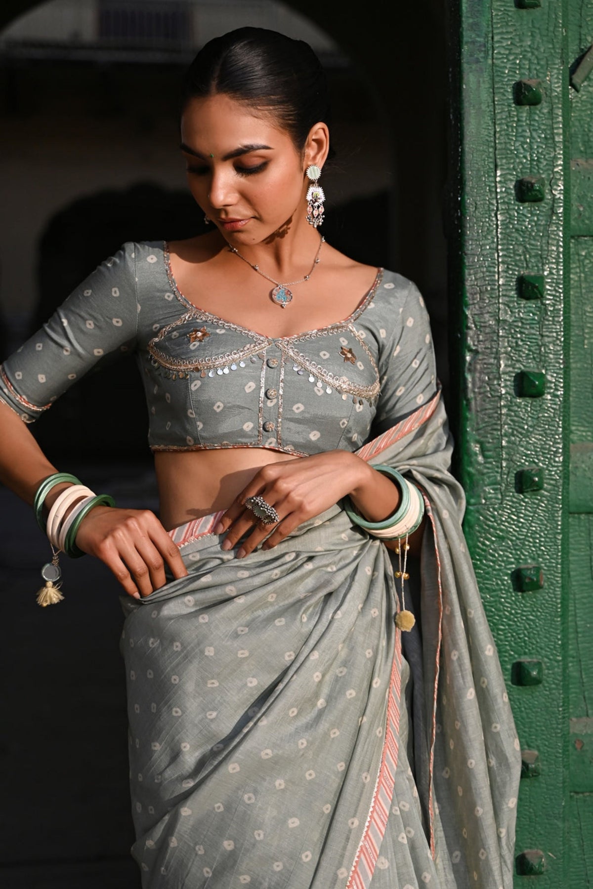 Sunehri Saree