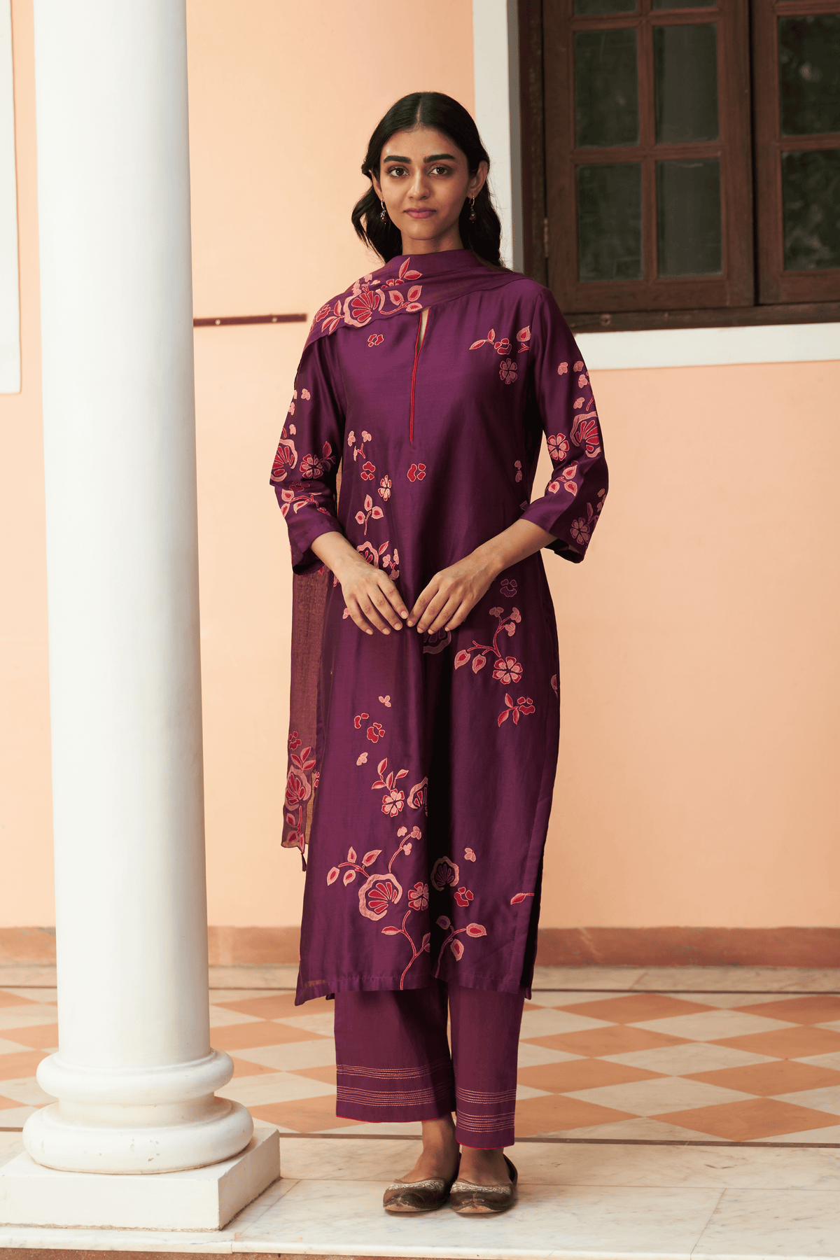 Amethyst Floral Embroidered Kurta Set