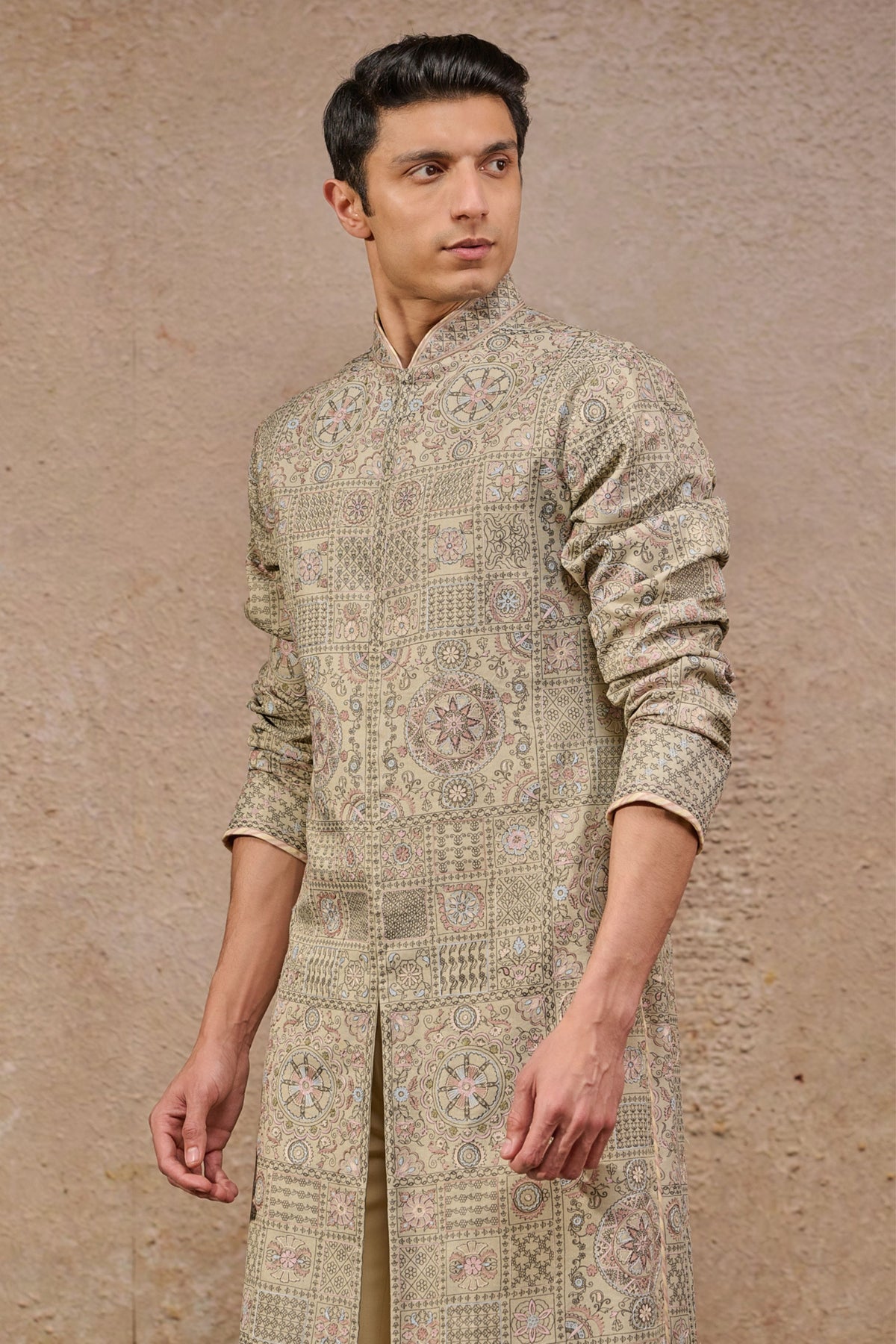 Resham Embroidered Classic Kurta