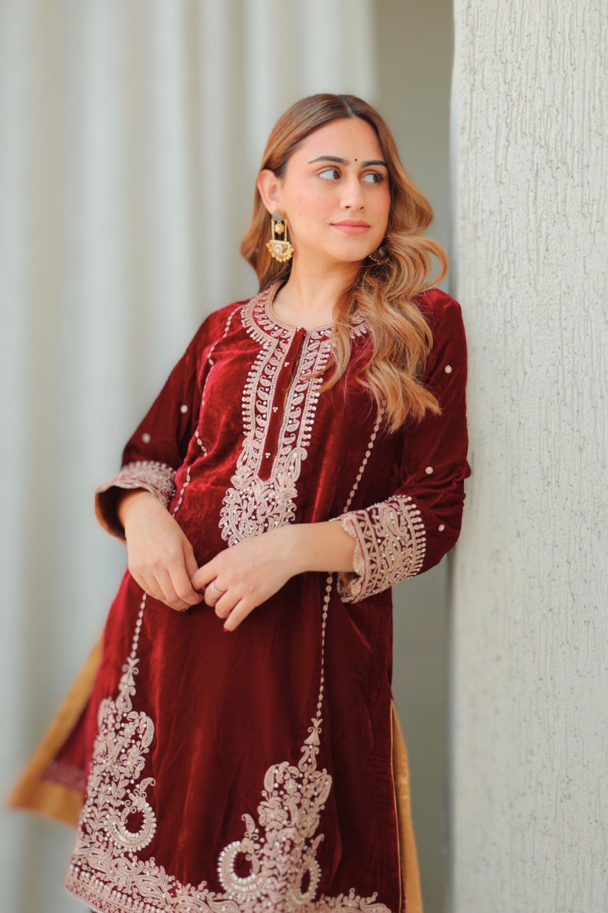 Ayat Short Maroon Kurta Set