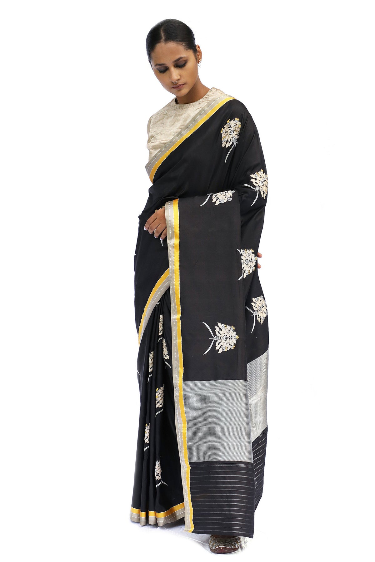 Taranee Black Saree