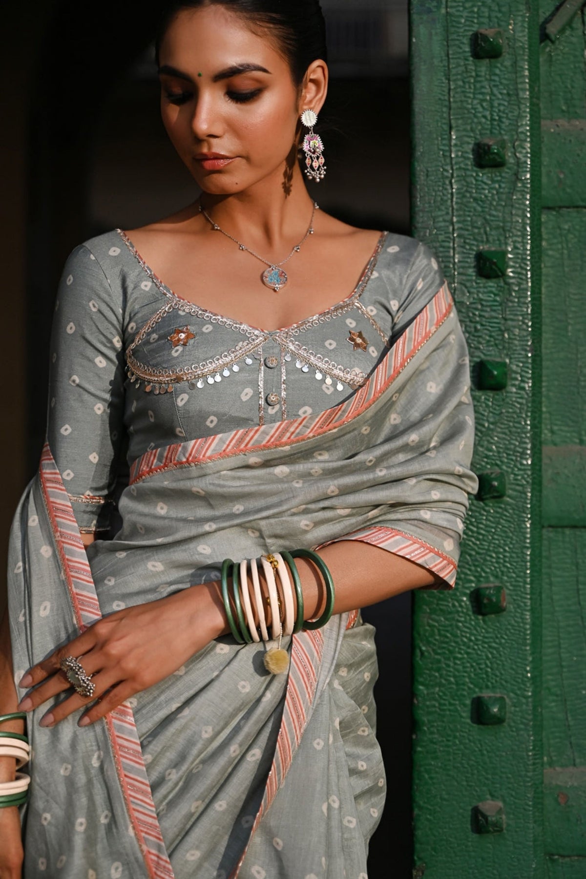 Sunehri Saree