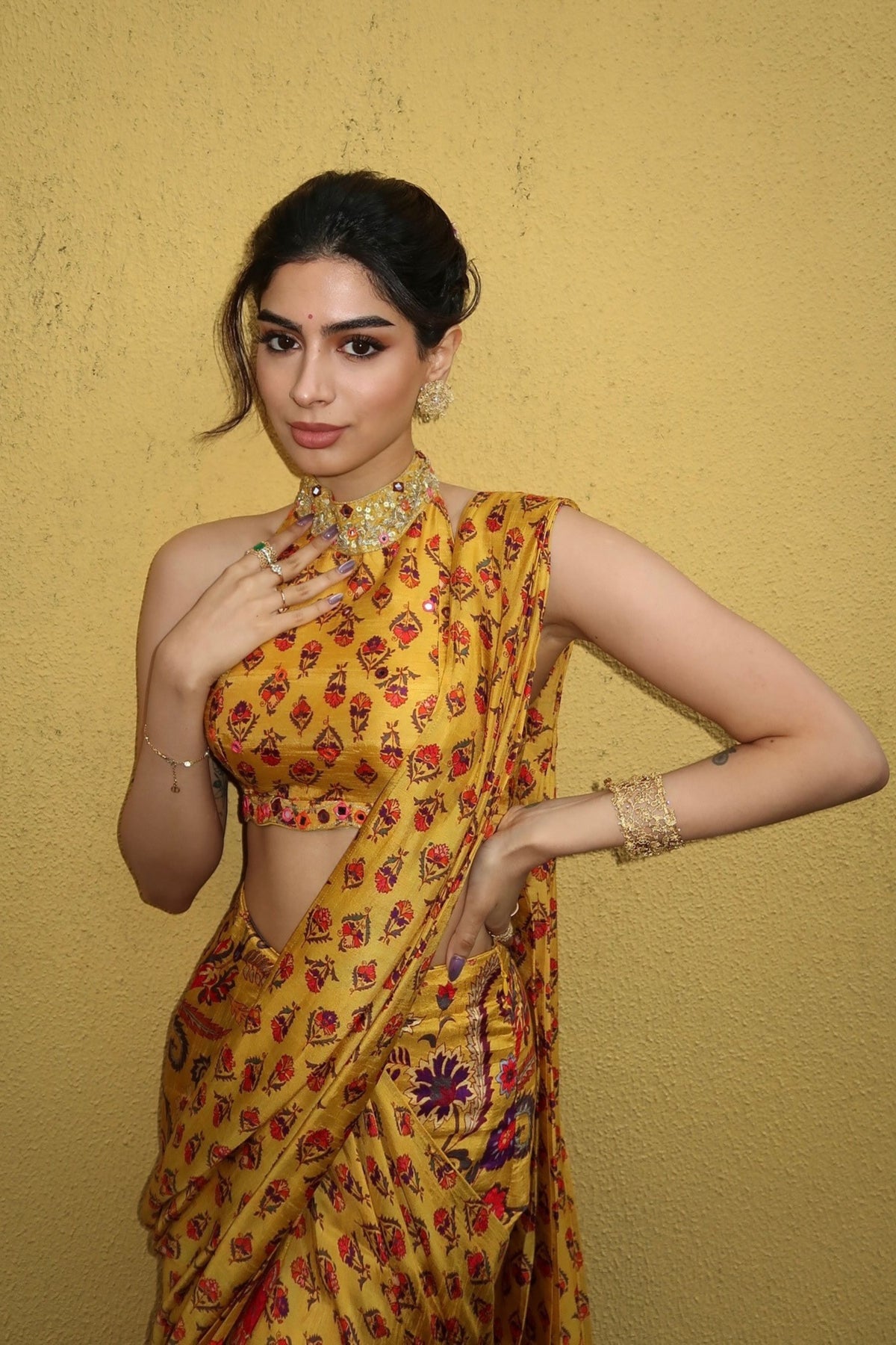 Khushi Kapoor in Drishti &amp; Zahabia