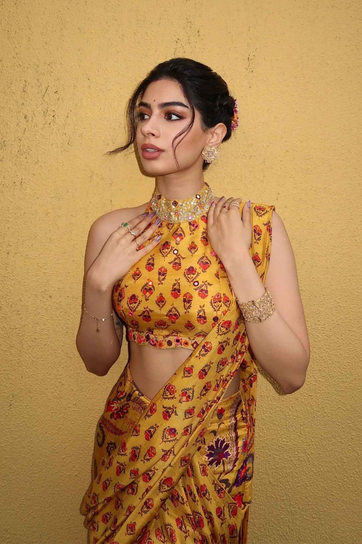 Khushi Kapoor in Drishti &amp; Zahabia