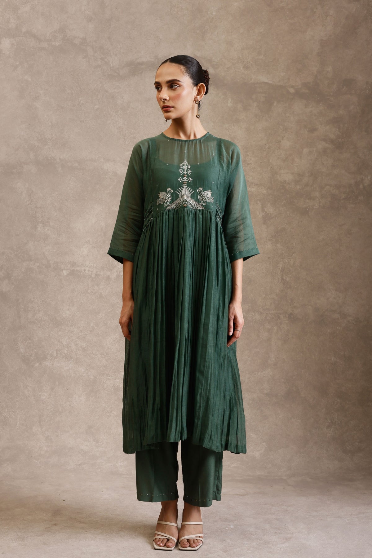 Kuhu Green Kurta Set