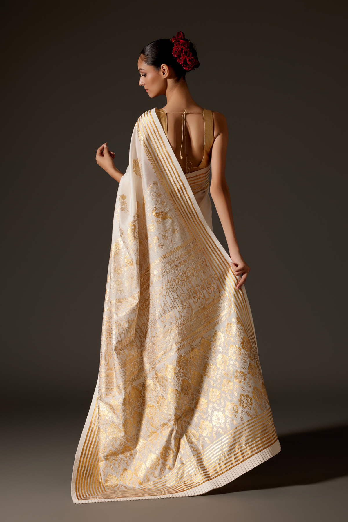 Ivory Saree With Foil Print