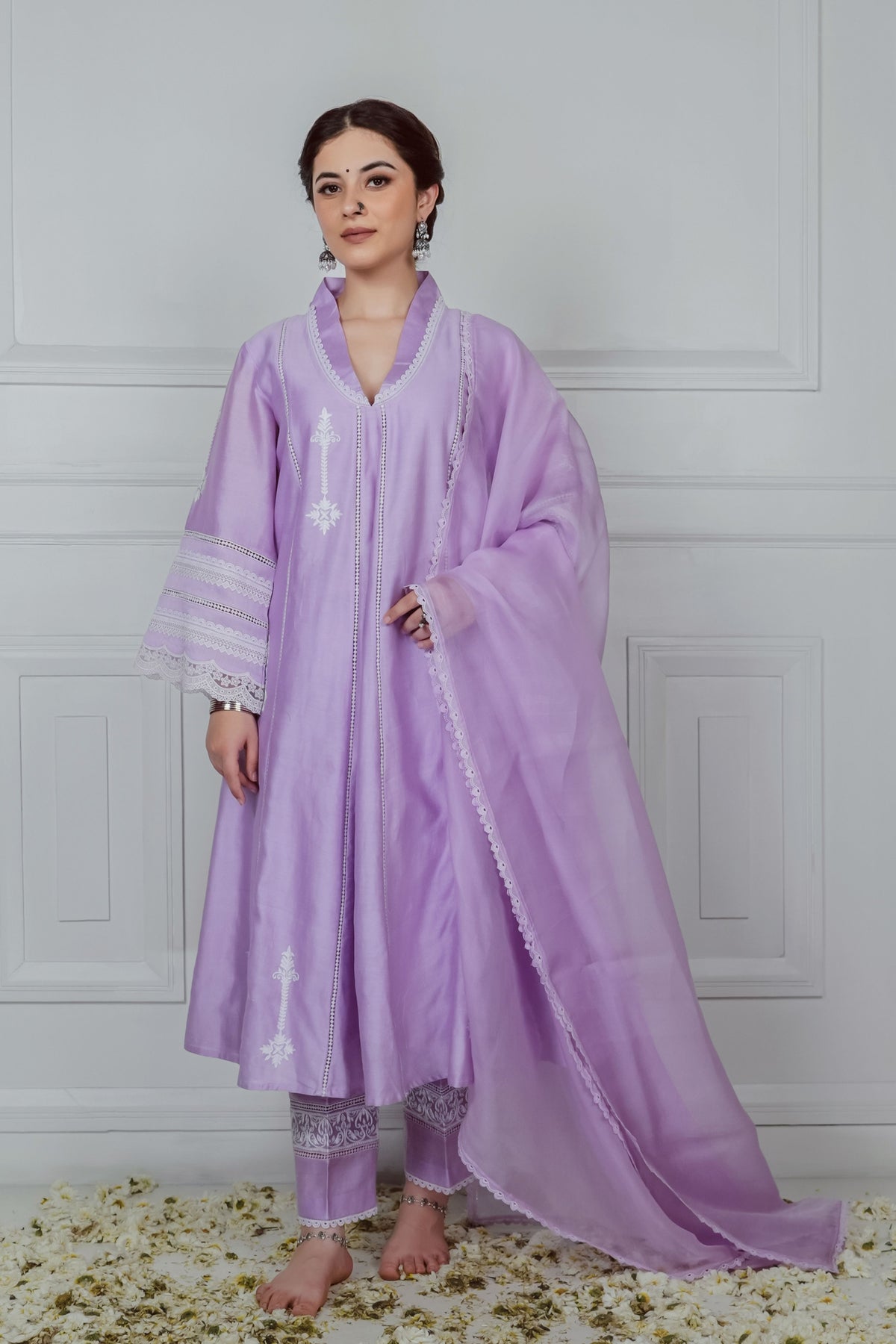 Lavender Embroidery Kurta Set