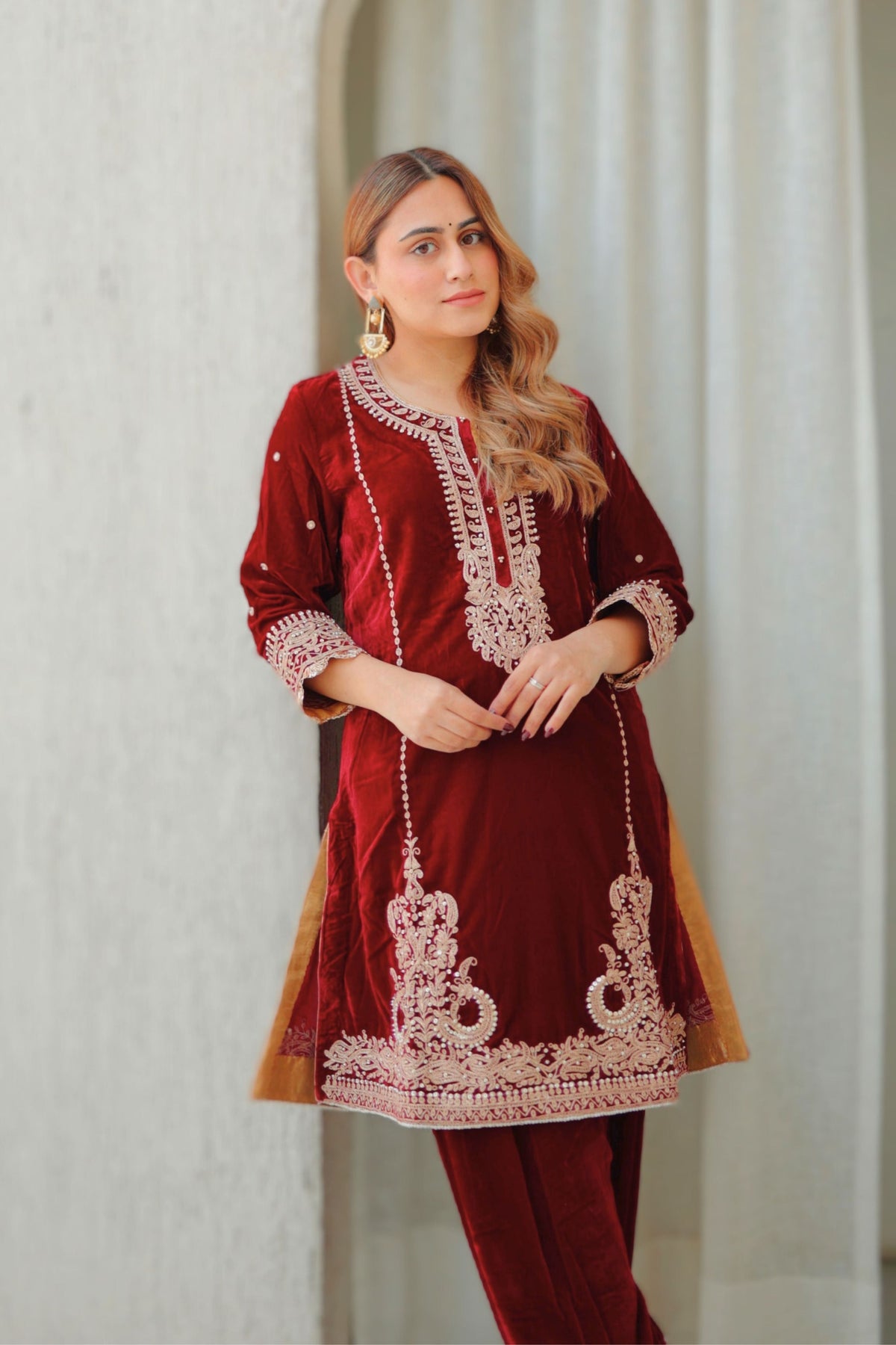 Ayat Short Maroon Kurta Set