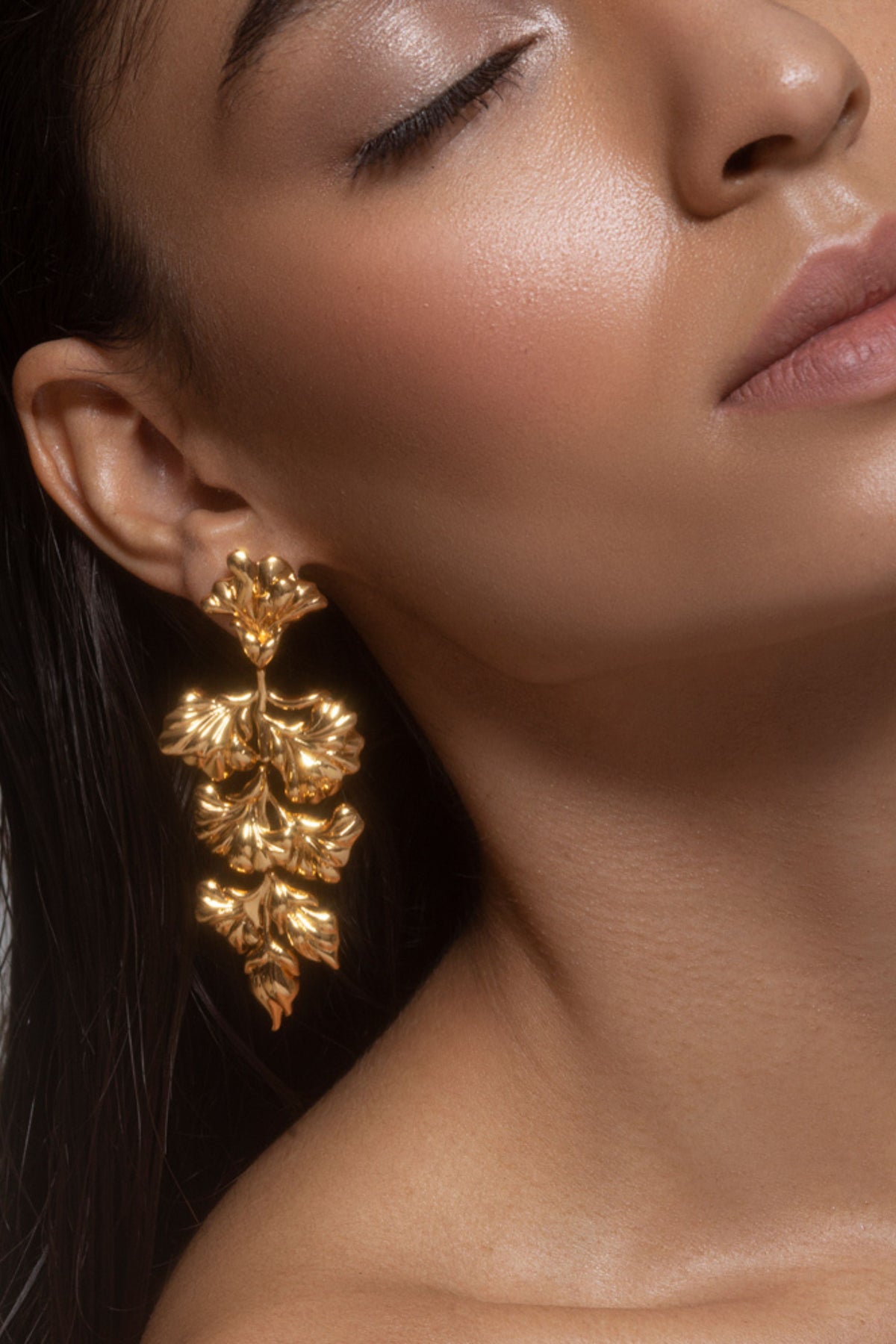 Yellow gold flos earrings