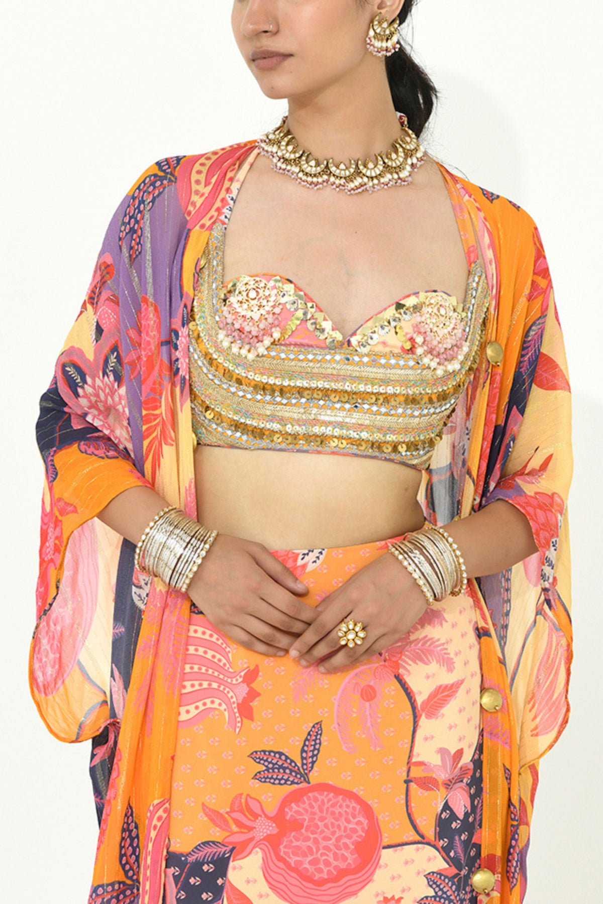 Jal Pari 2.0 Cape Set