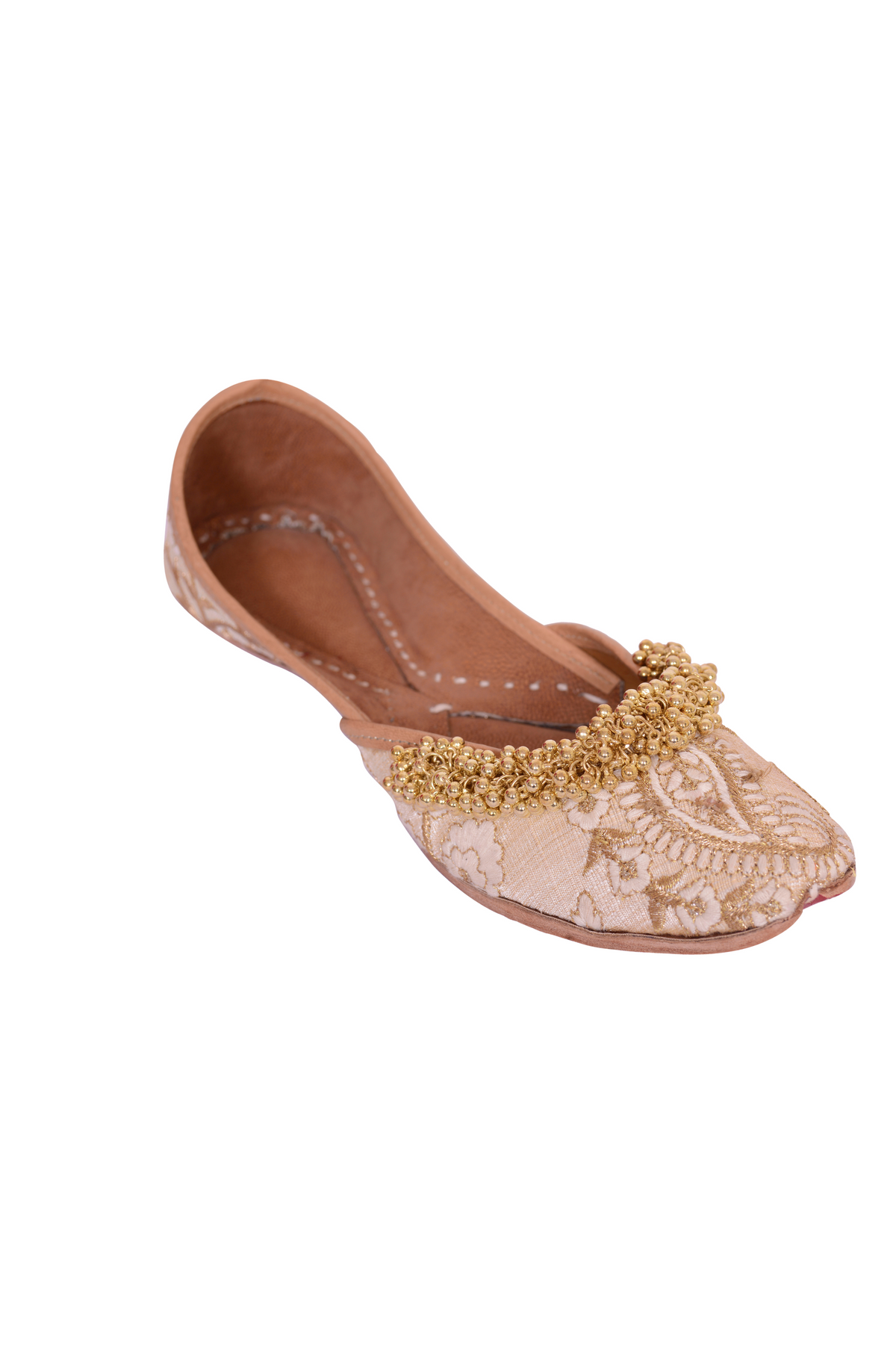 Light beige ghungroo love jutti