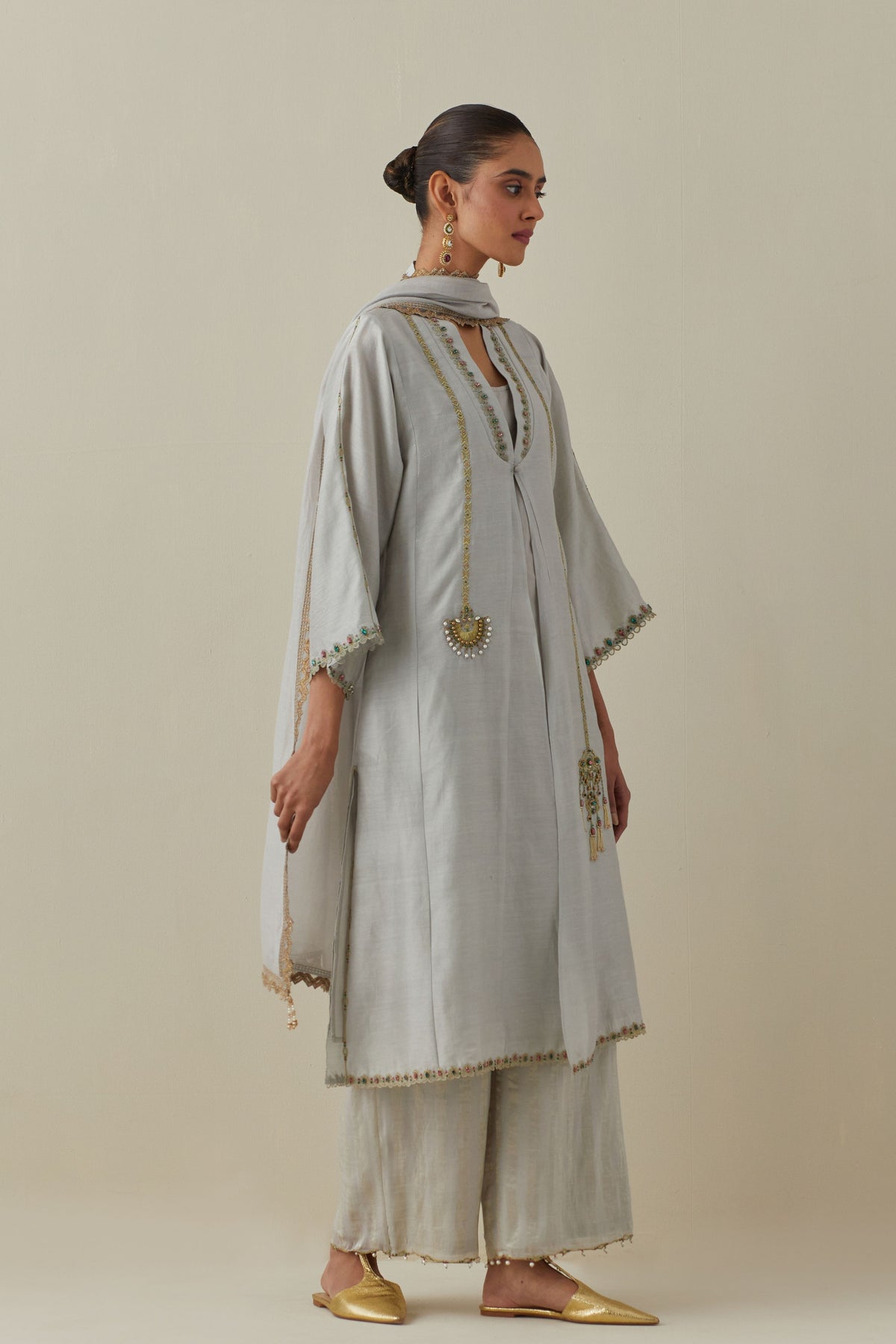 Ambreen Grey Kurta Set