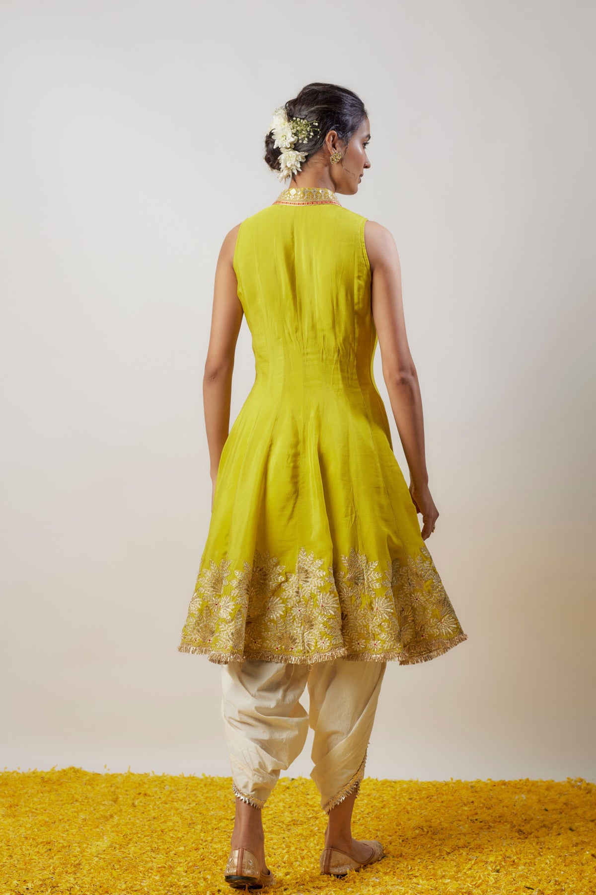 Neeti Yellow Kurta Set