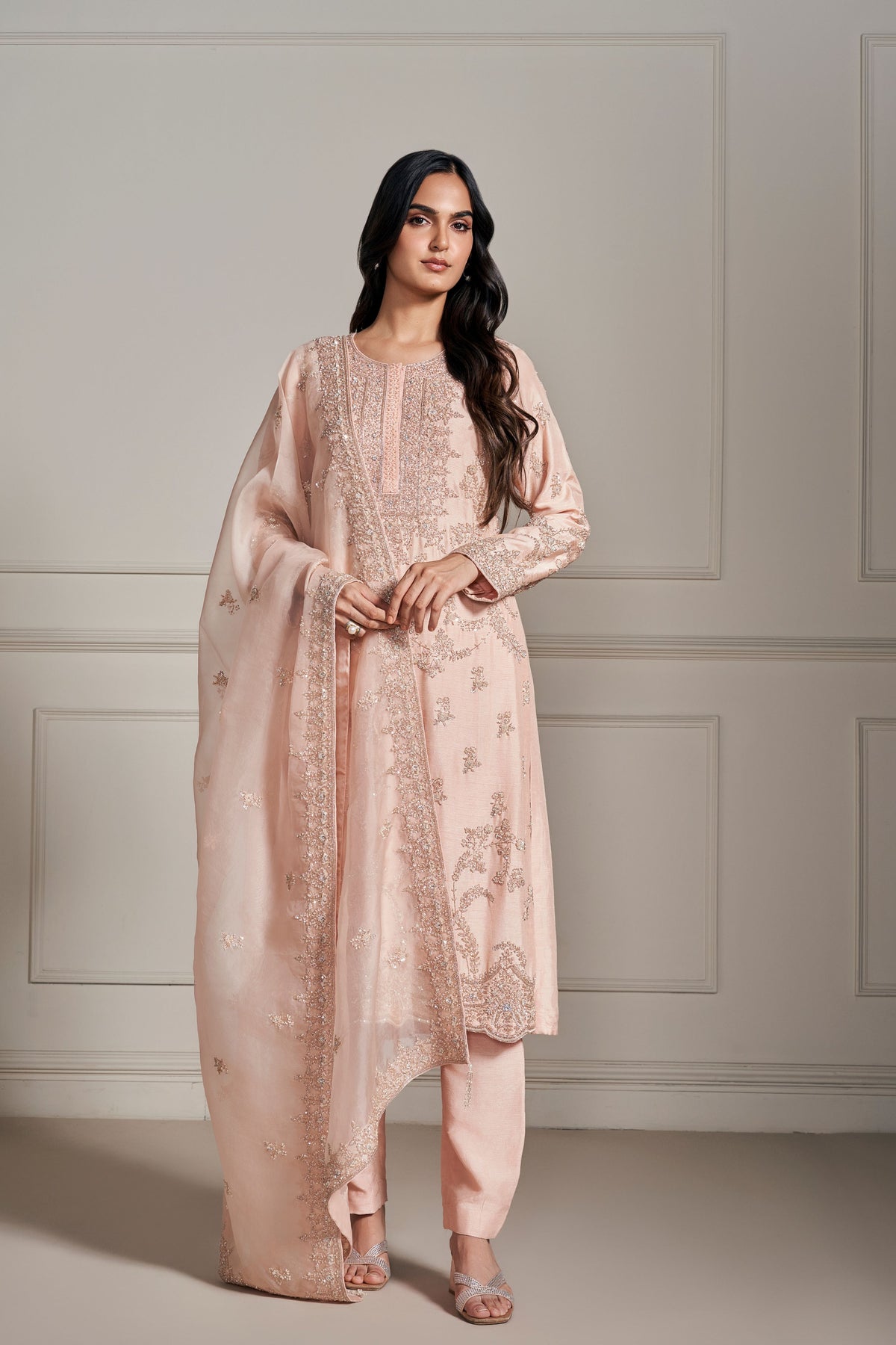 Graceful Embellished Kurta Set