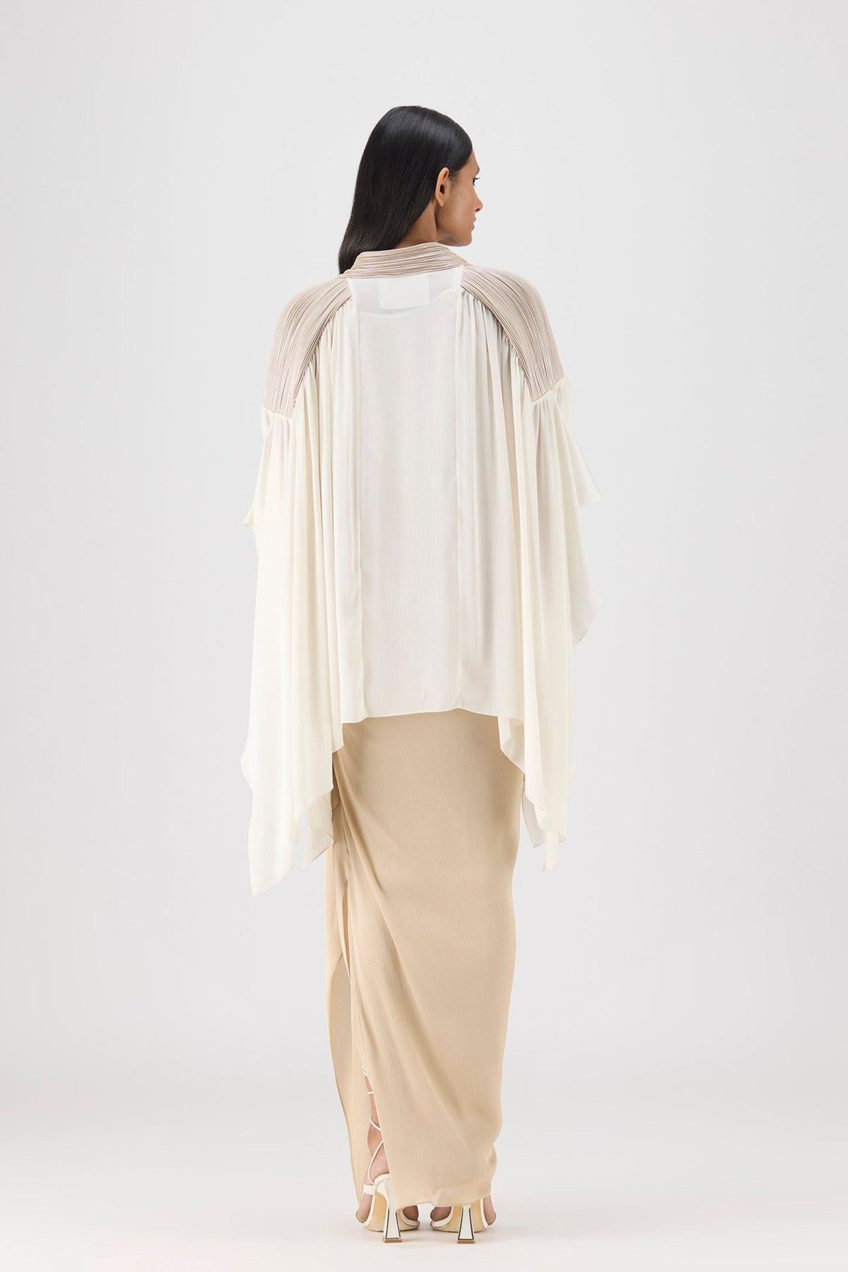 Corded Cape Set In Pearl Sand