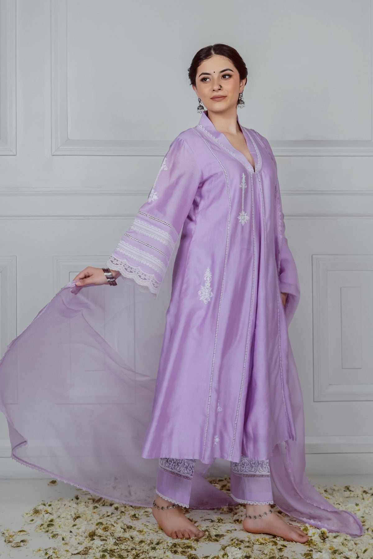 Lavender Embroidery Kurta Set