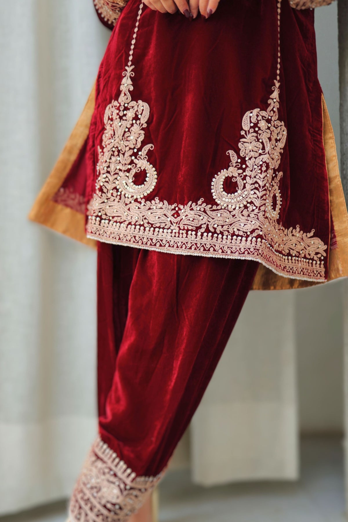 Ayat Short Maroon Kurta Set