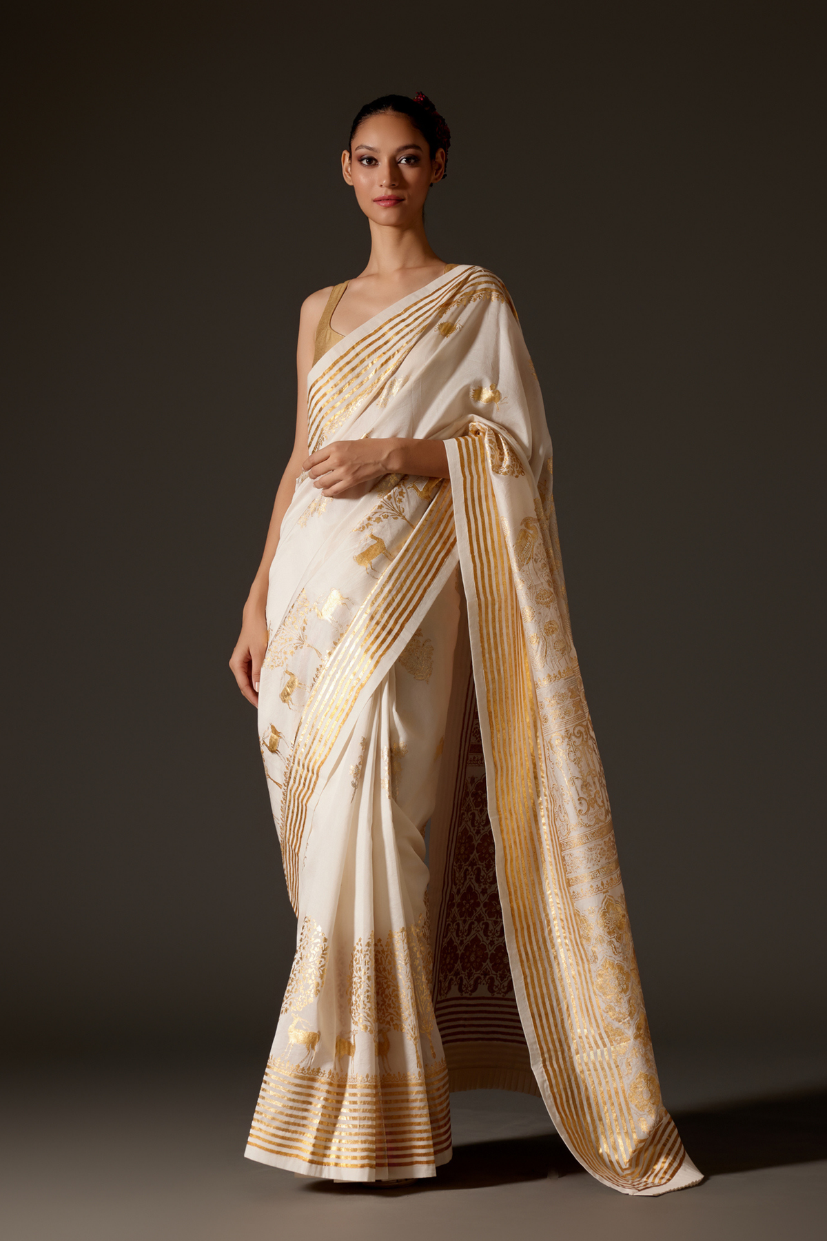 Ivory Saree With Foil Print