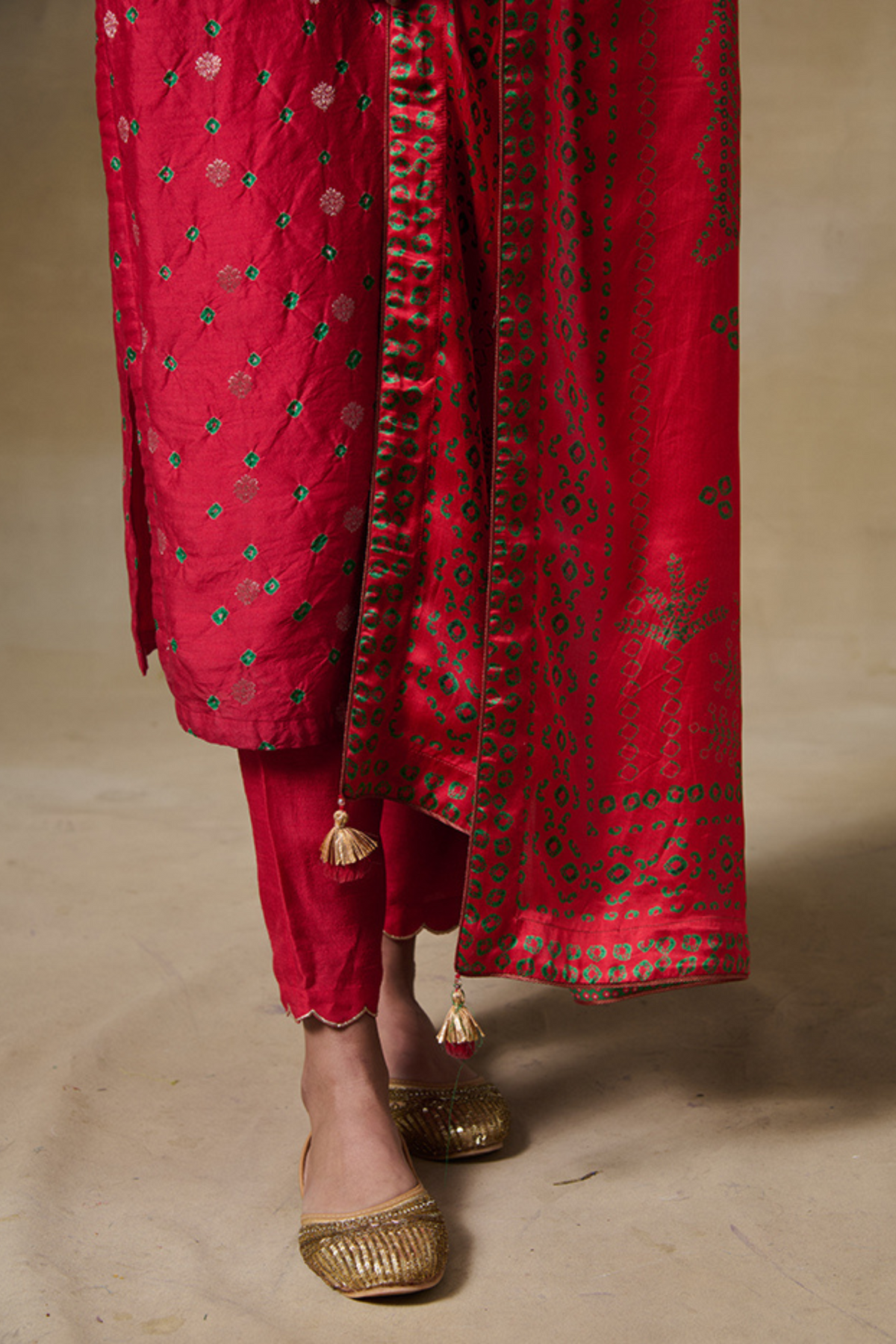 Kashi Kurta Set in Red