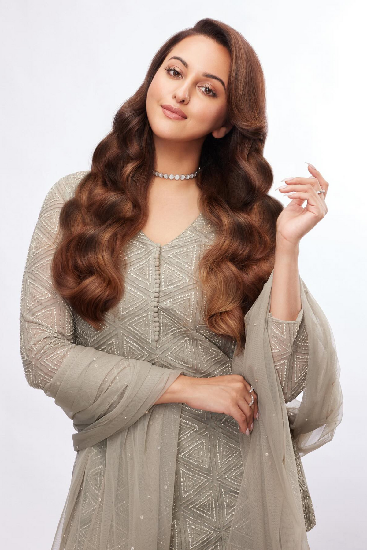 Sonakshi Sinha in Charu And Vasundhara