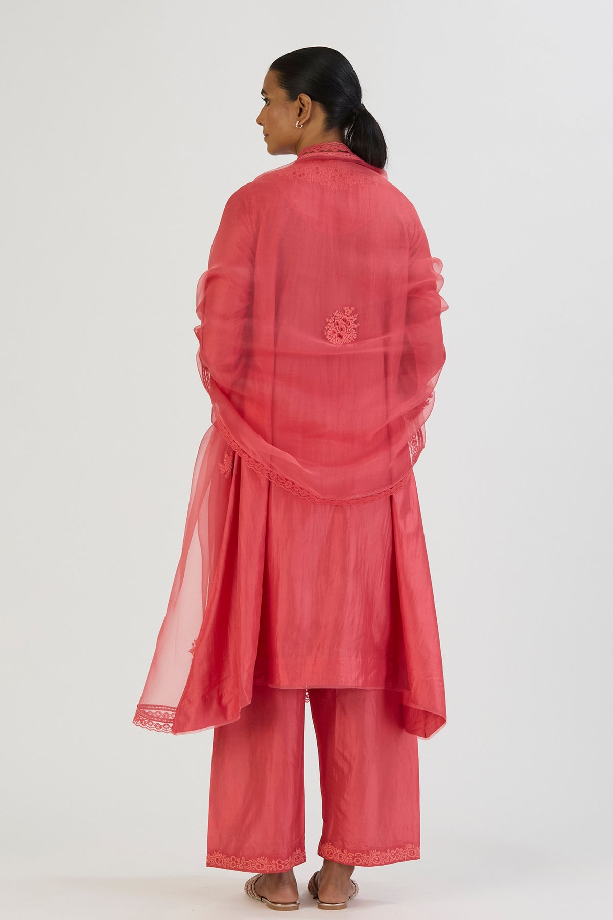 Coral Vaidehi Dupatta