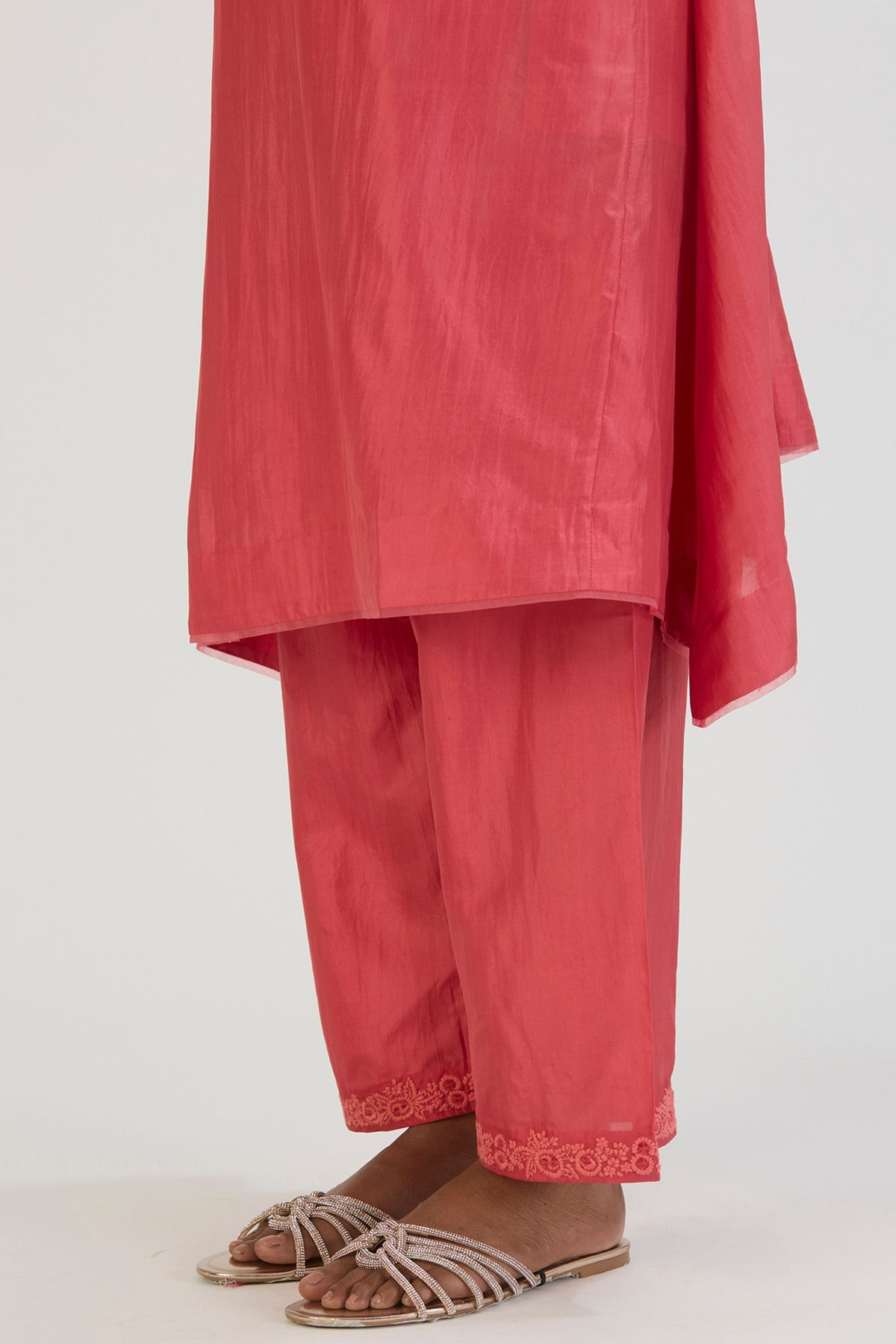 Coral Vaidehi Kurta and Pant